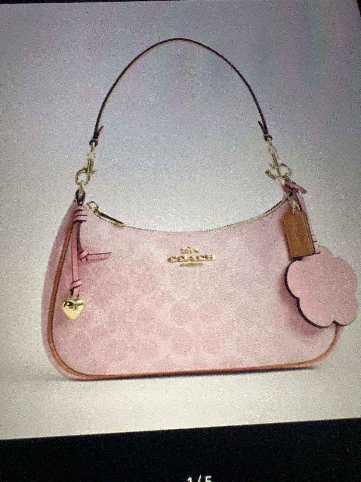 Coach Coach powder pink new 2026 drop 5 star seller Size ONE SIZE - 1 Thumbnail