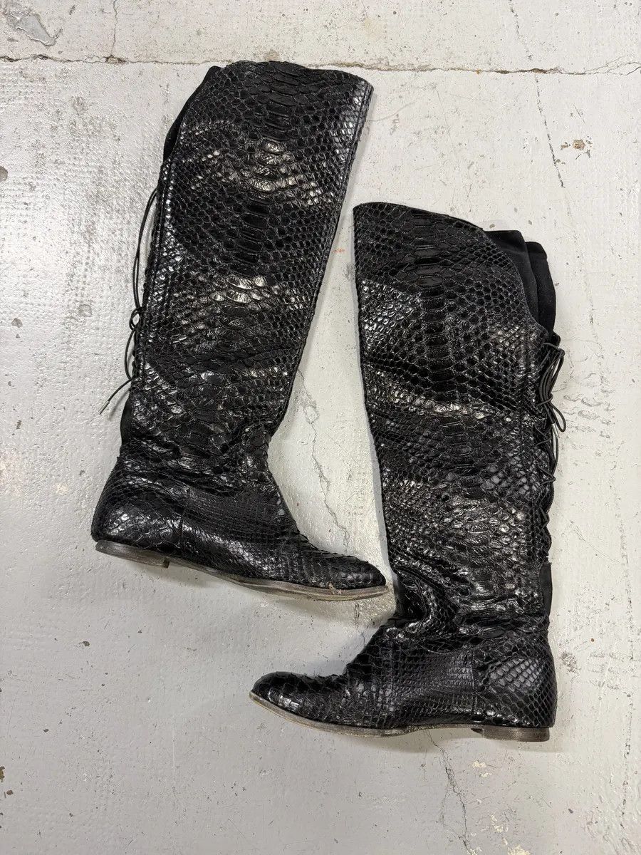 Roberto Cavalli Roberto Cavalli Black Python Leather Ankle Boots Size US 7.5 / IT 37.5 - 8 Thumbnail