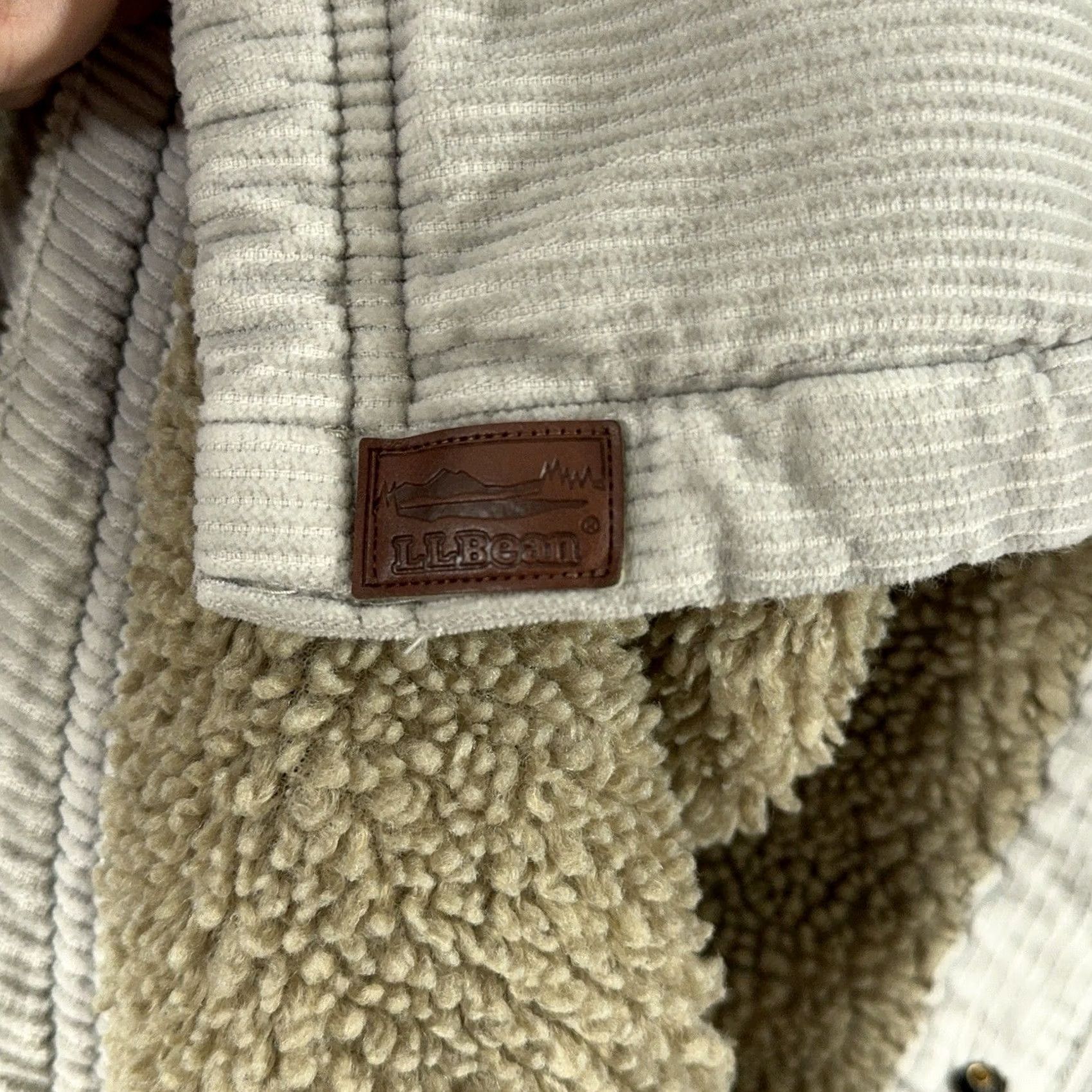 Vintage VINTAGE L.L. Bean Corduroy Shirt Jacket Mens 2XL Gray Bomber Heritage Shacket Size US XXL / EU 58 / 5 - 6 Thumbnail