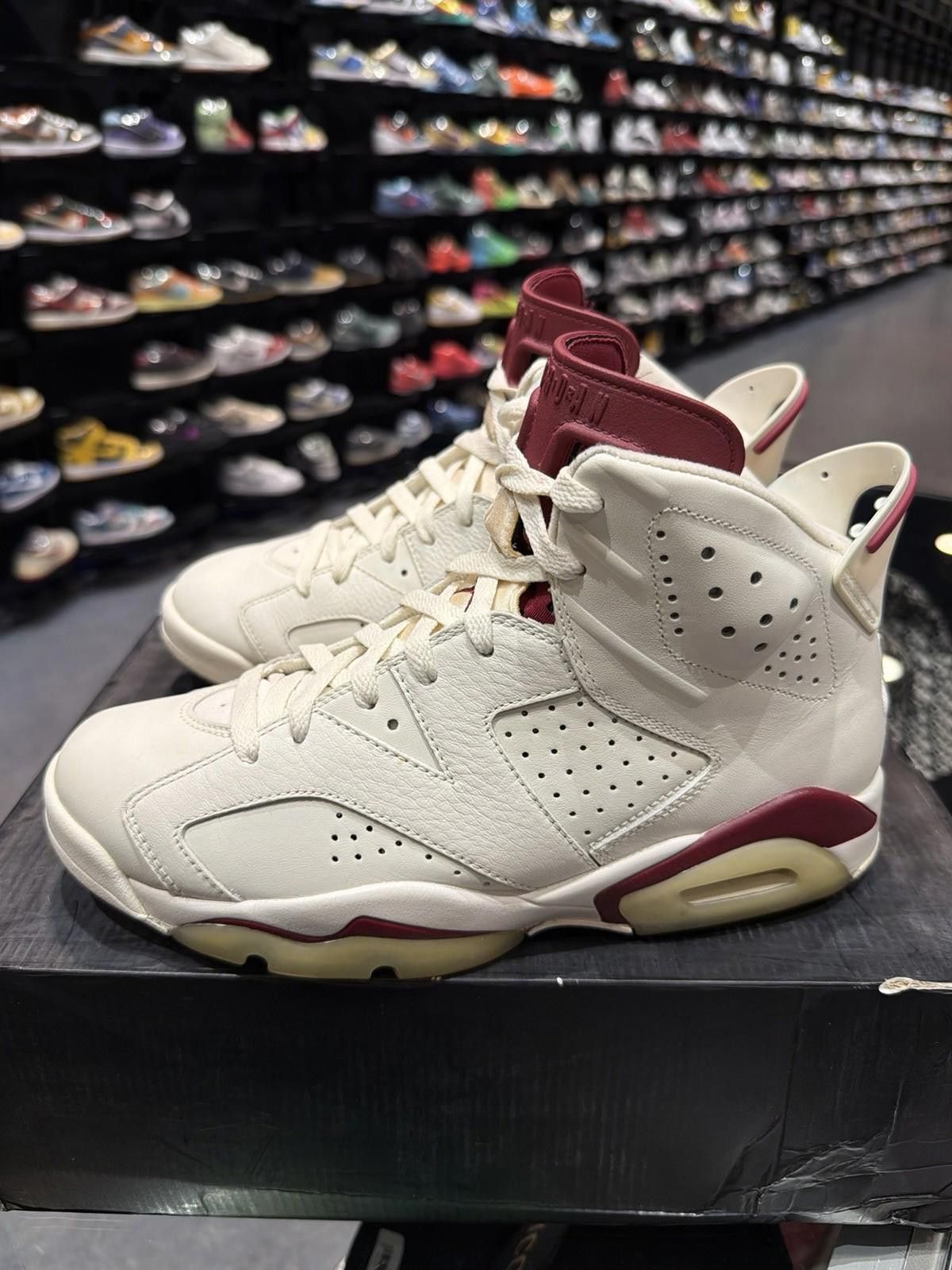 Nike Nike Air Jordan 6 Retro Maroon 384664-116 Men’s Size 8.5 Size US 8.5 / EU 41-42 - 4 Thumbnail