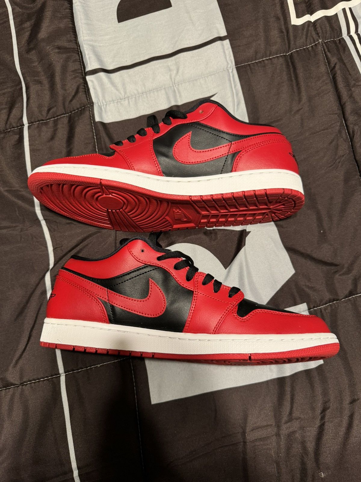 Jordan Brand × Nike Jordan 1 Low Reverse Bred Size US 11.5 / EU 44-45 - 1 Thumbnail