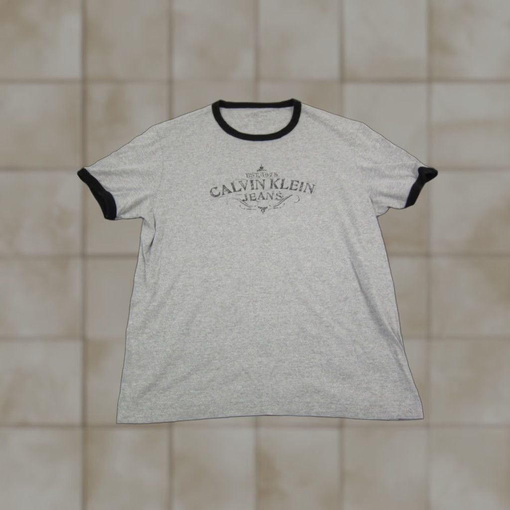 Calvin Klein VINTAGE Calvin Klein Shirt L Gray 90s Logo Mens Short Sleeve Crew Neck Cotton All Seasons Regular Adult Large Casual City Modern 90s Size US L / EU 52-54 / 3 - 1 Thumbnail