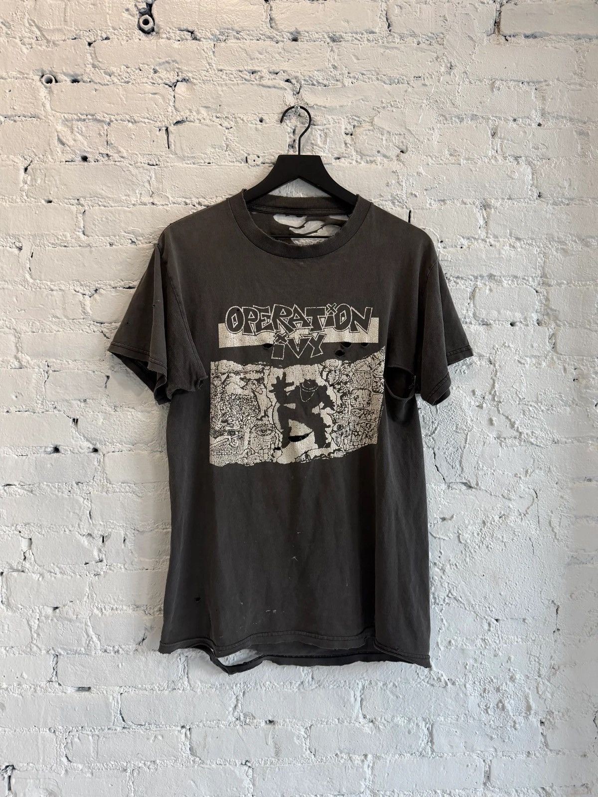 Vintage THRASHED 90s Operation Ivy Tee Size US XL / EU 56 / 4 - 1 Thumbnail