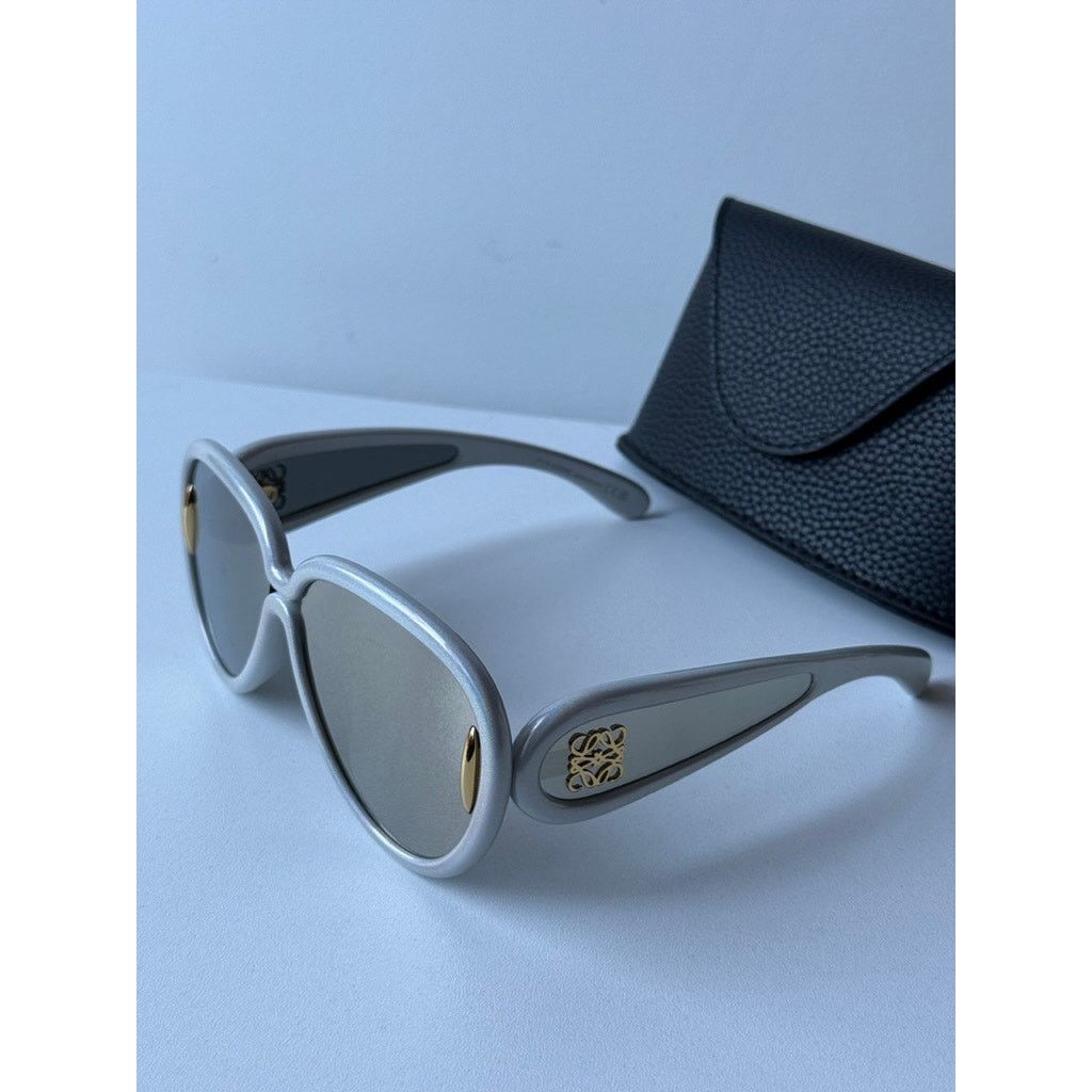 Loewe NEW Loewe LW40132I Sunglasses in Light Grey Gold Mirror Size ONE SIZE - 3 Thumbnail