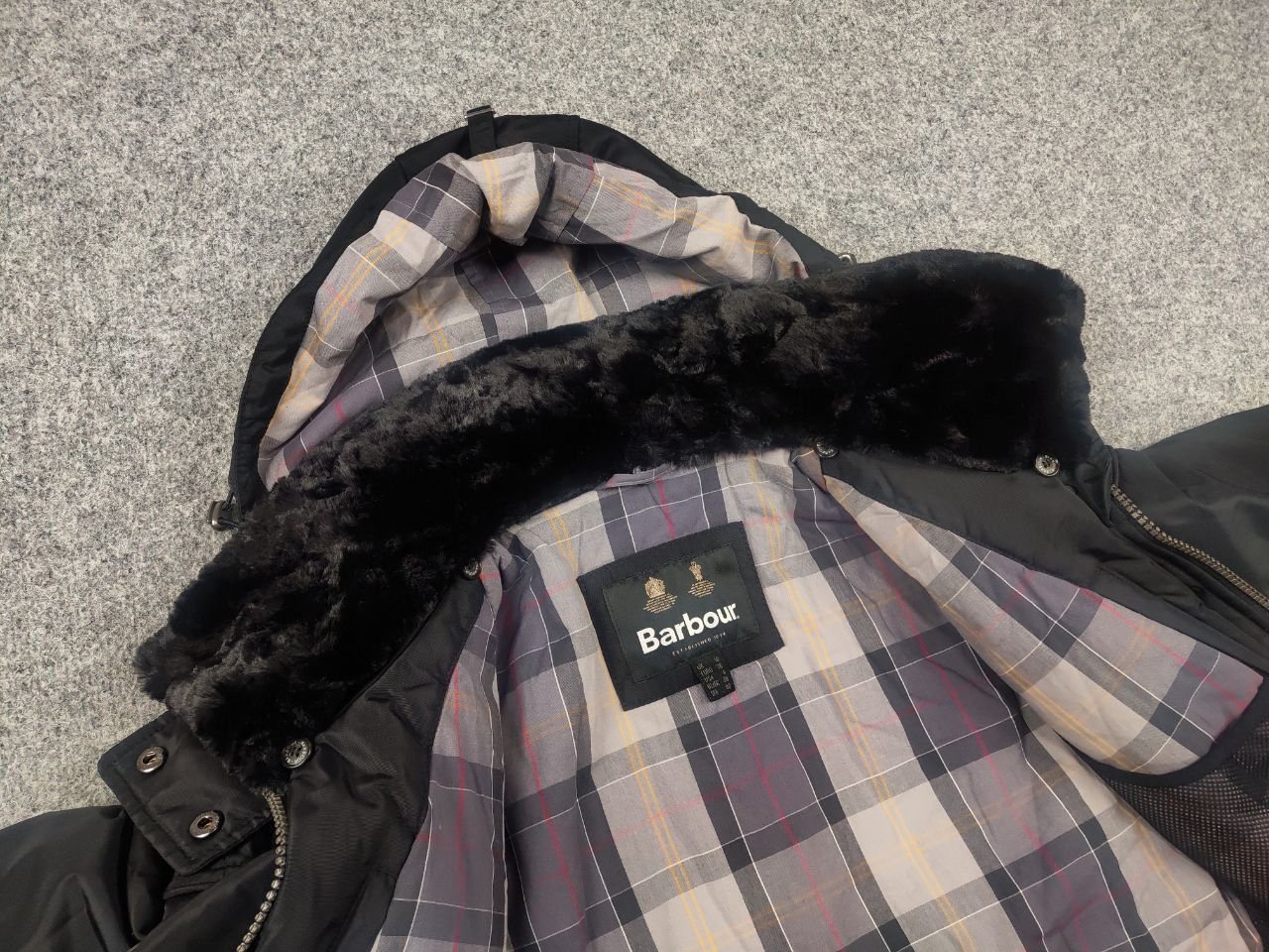 Barbour Barbour International outlaw waterproof Zip Fur Parka Jacket Size M / US 6-8 / IT 42-44 - 14 Thumbnail