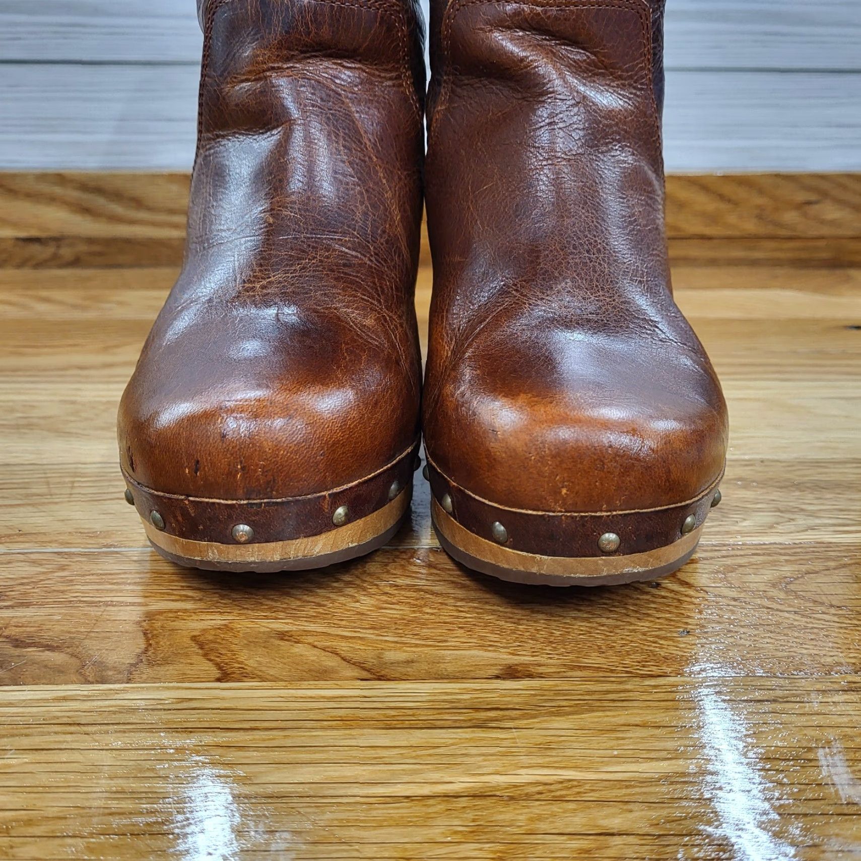 Ugg UGG Australia Lynnea Boots Women Fold Over Sherpa Lined Brown Leather Size 7 Boots Womens Brown Leather Shearling Fold Over UGG Australia Lynnea Boots Size US 7 / IT 37 - 4 Thumbnail