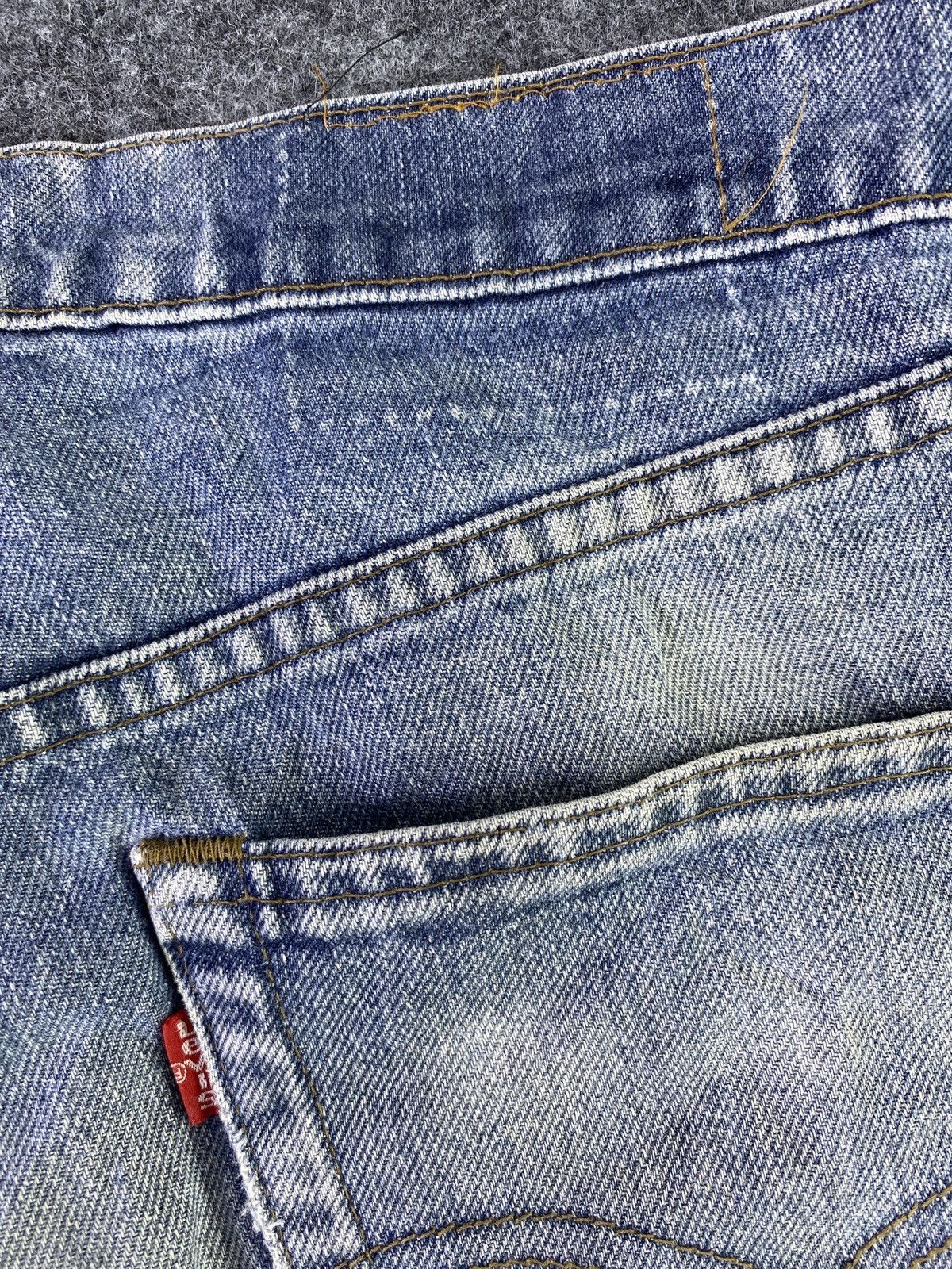 Jean × Levi's × Vintage Vintage Levis 509 Distress Blue Wash Jeans - J930 Size US 32 / EU 48 - 11 Thumbnail