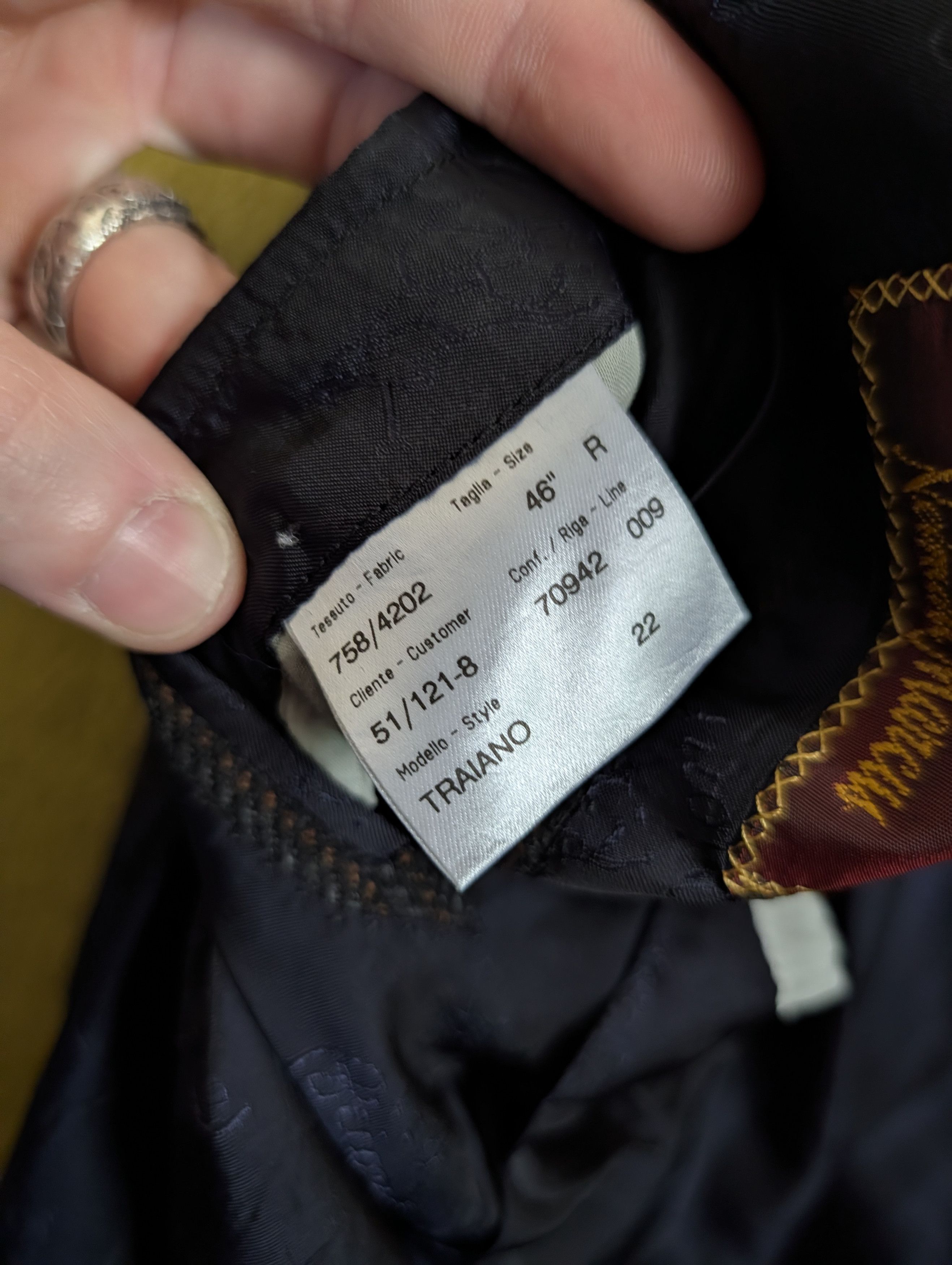 Brioni Wool & cashmere brown herringbone knit sport coat Size 46R - 13 Thumbnail