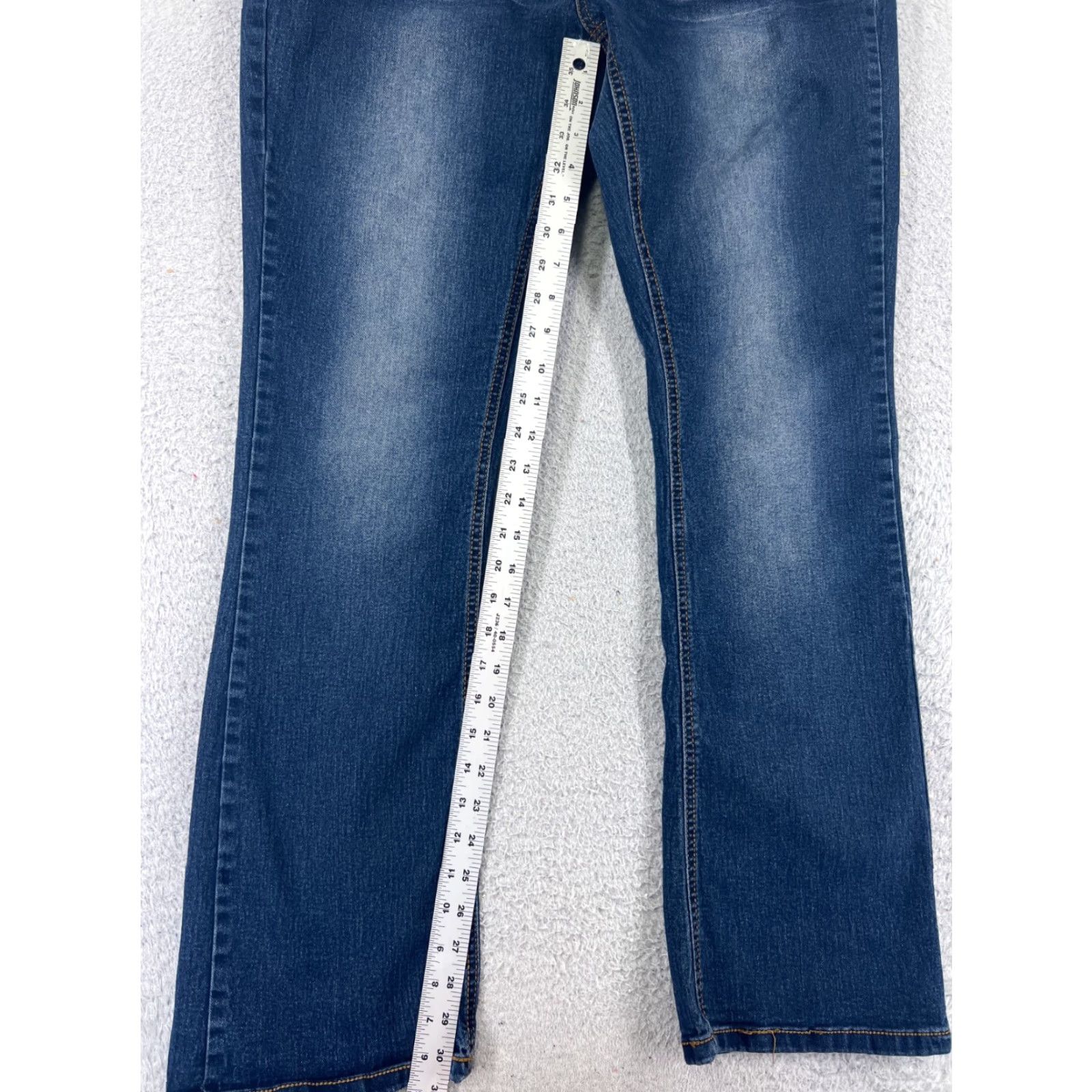 Faded Glory Faded Glory Jeans Womens 14 Blue Denim Bootcut Stretch Mid Rise 31x31 Size 36" / US 14 / IT 50 - 7 Thumbnail