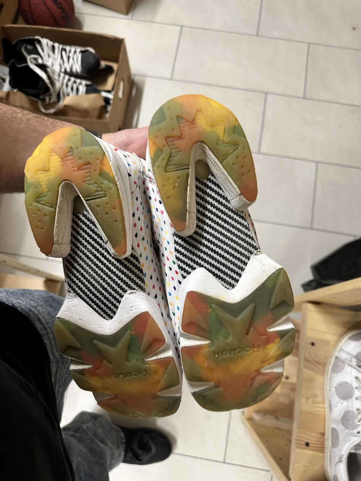 Reebok Instapump Fury Rainbow Size US 12 / EU 45 - 2 Thumbnail