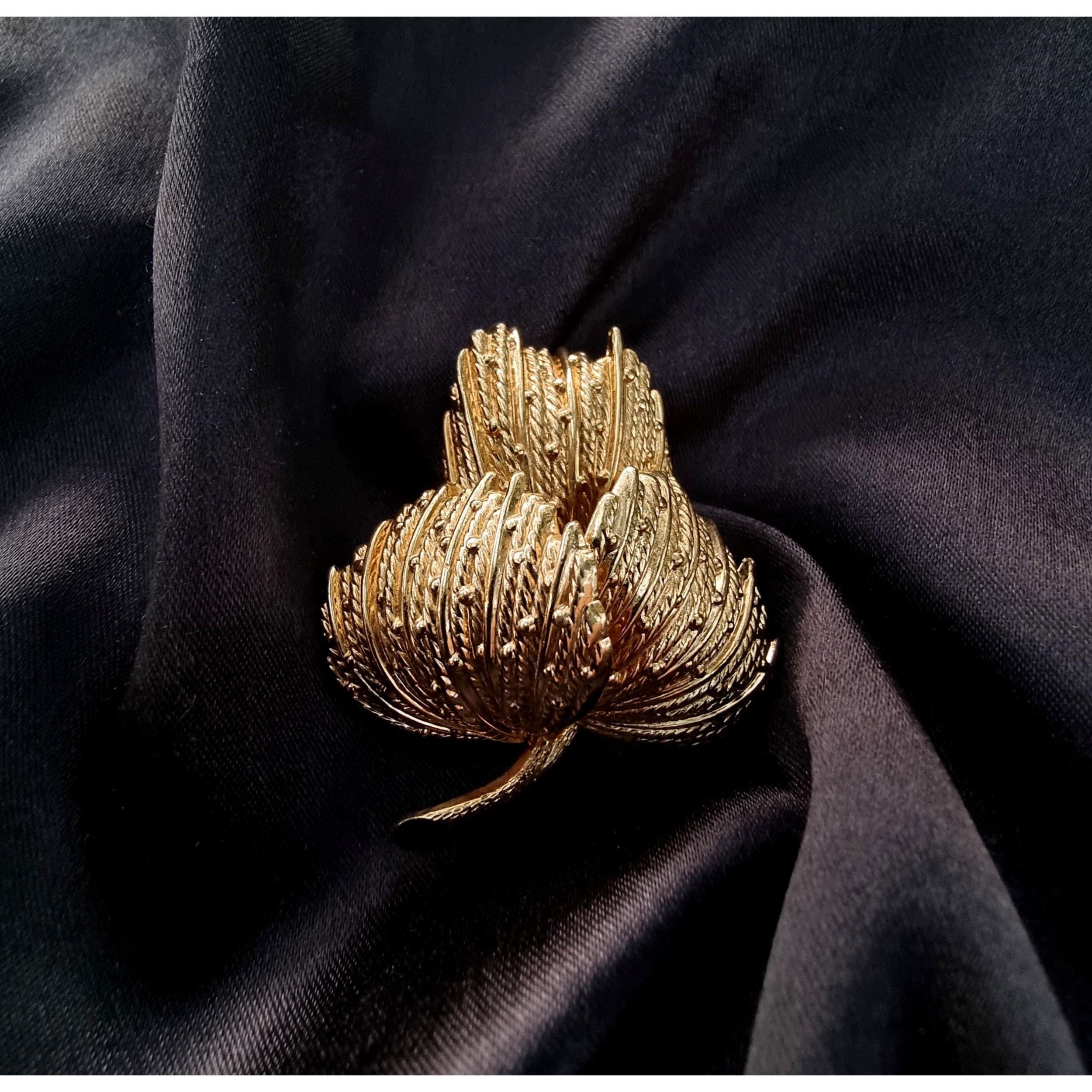 Other Rare Find GROSSE 1960s Signed Germany Gold Flower Floral Bro Size ONE SIZE - 1 Thumbnail