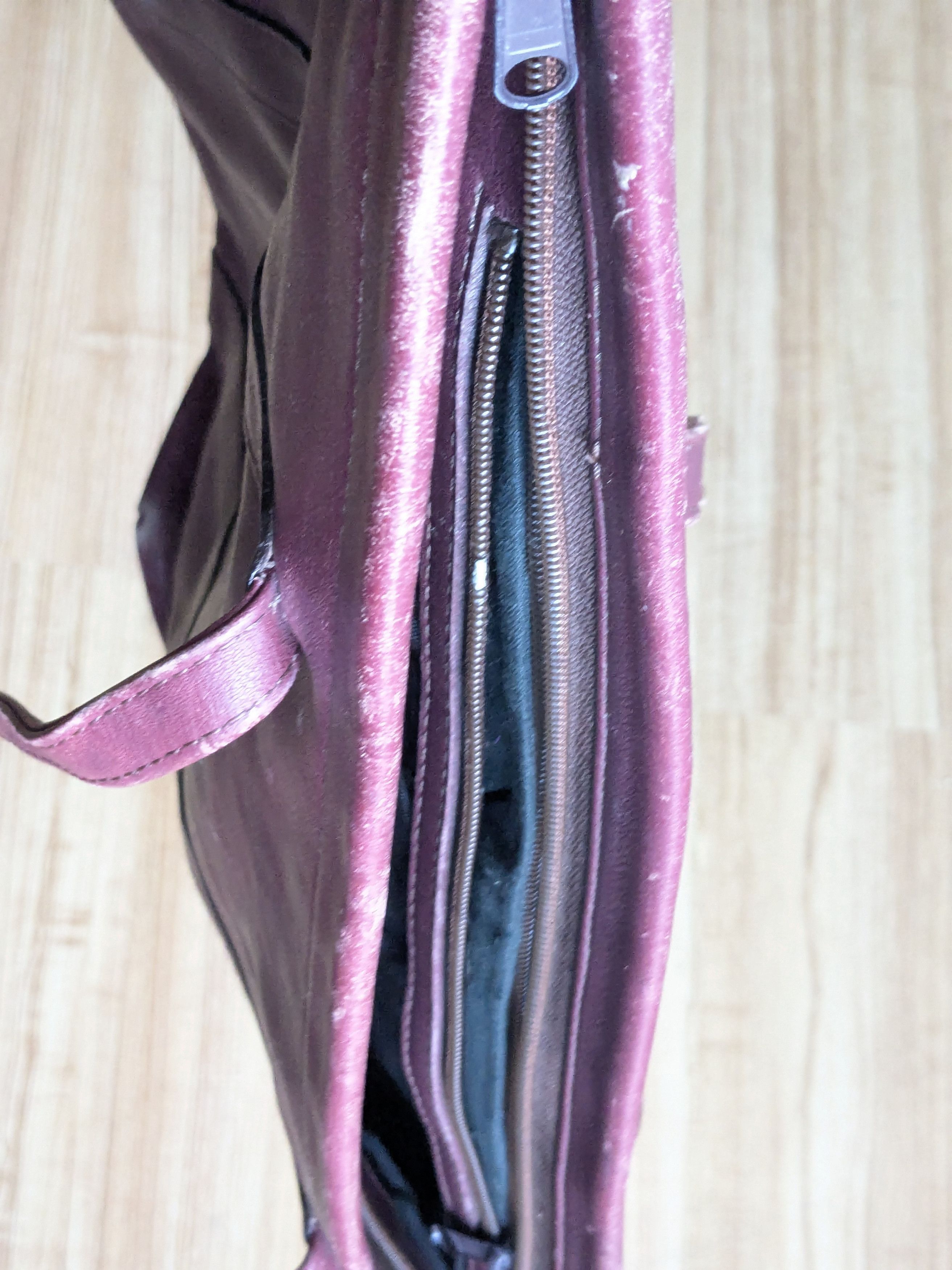 Genuine Leather Vintage Leather Tote Bag Burgundy Zipper Strap Pockets Size ONE SIZE - 9 Thumbnail