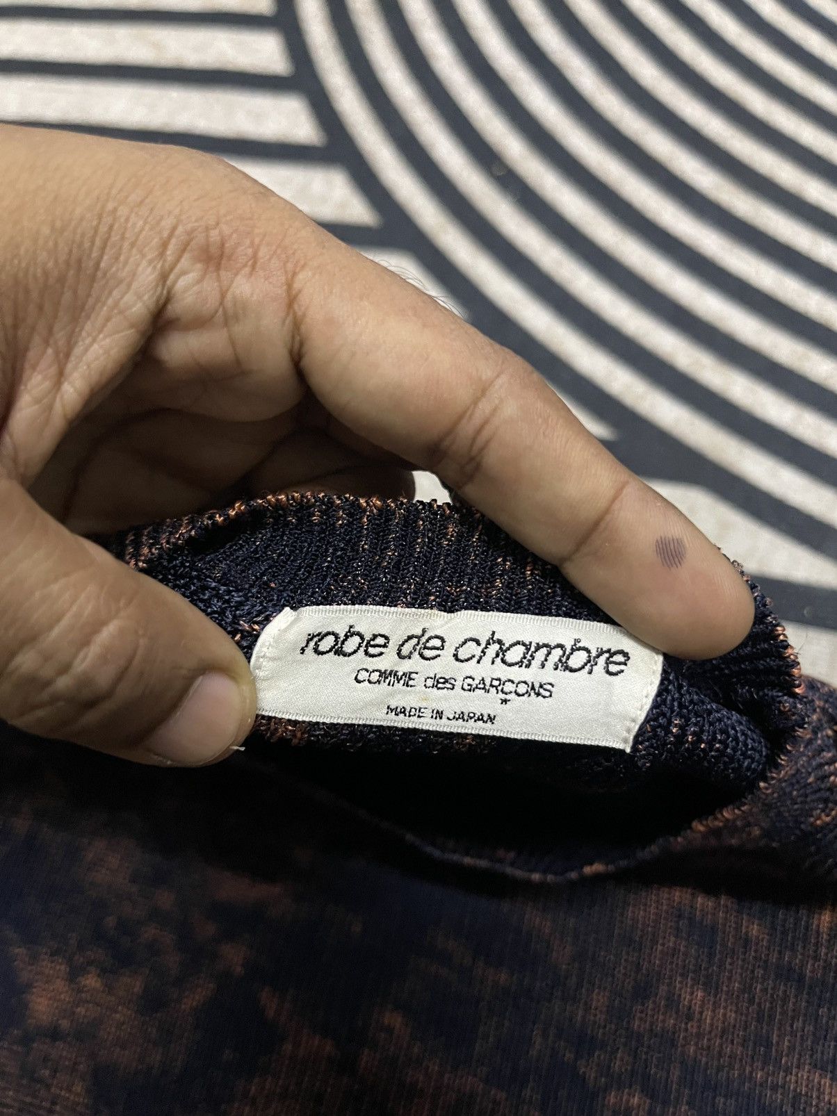 Comme des Garcons 1990s COMME DES GARCONS ACID WASH RAYON KNITWEAR Size US M / EU 48-50 / 2 - 7 Thumbnail