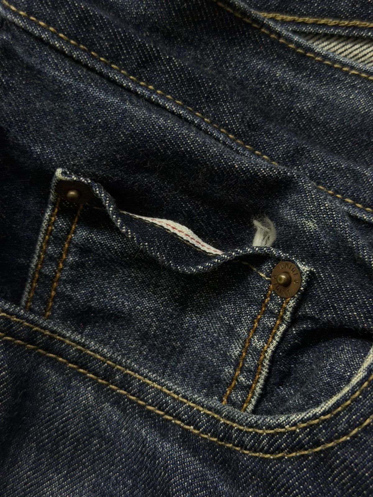 Uniqlo Vintage Uniqlo Jeans Selvedge Denim Japan | Vintage Fade W31 Size US 31 - 10 Thumbnail