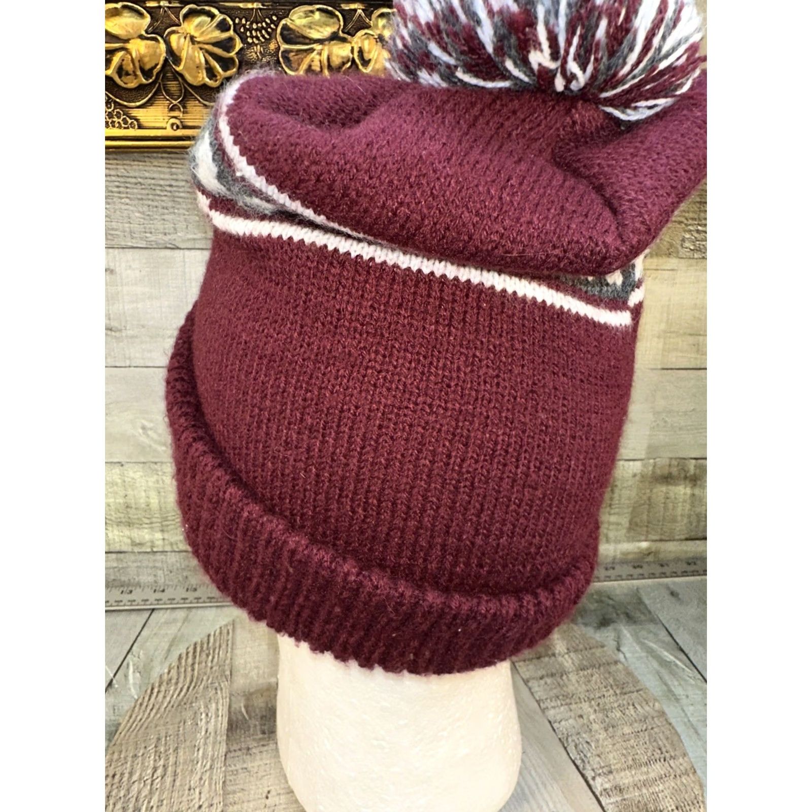 Vintage VINTAGE Morton High School Mustangs Pom knit Beanie Winner Cap Men One Size Red Knit Cap Mens Size ONE SIZE - 6 Thumbnail