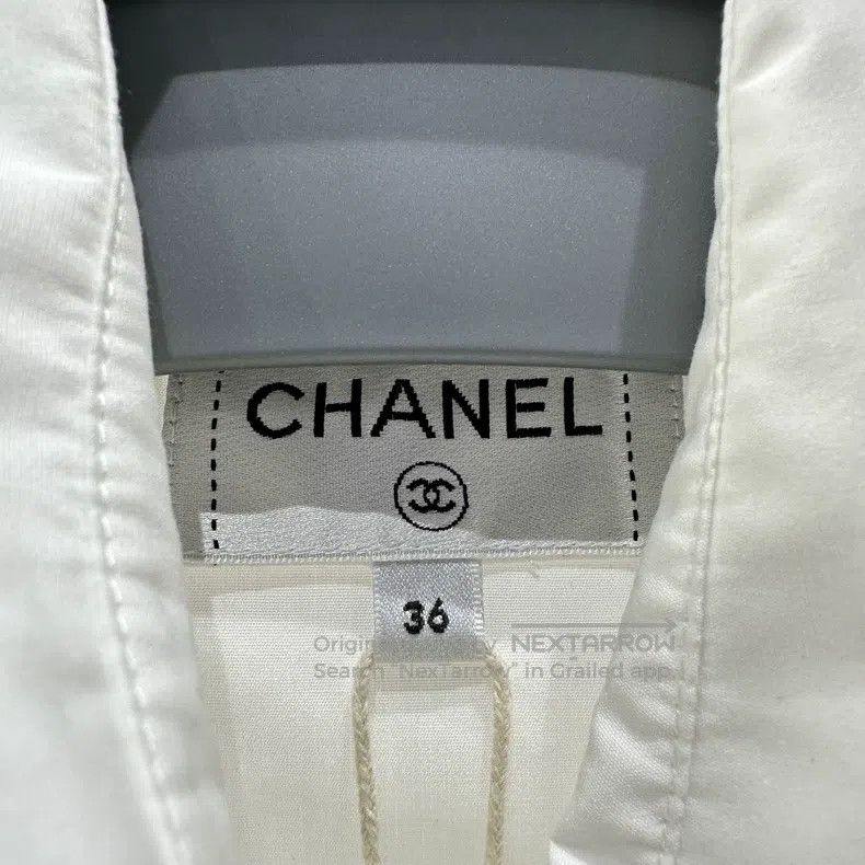 Chanel Chanel Logo diamond button collar sleeveless shirt Size XS / US 0-2 / IT 36-38 - 3 Thumbnail