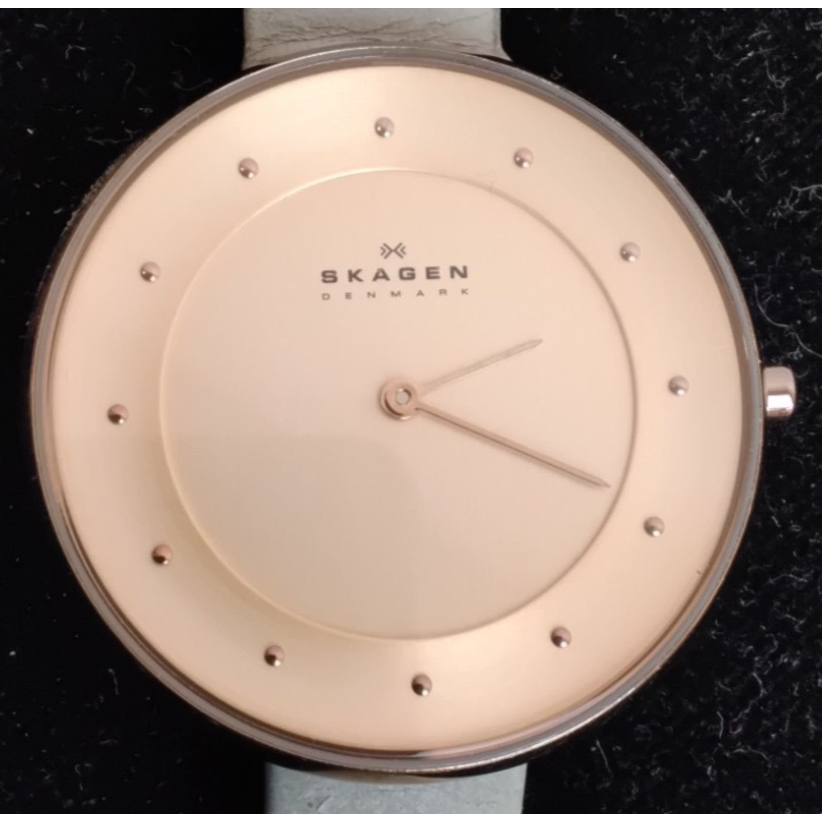 Skagen Skagen Denmark Ladies Watch SKWZ139 Gold Bezel Gray Band Size ONE SIZE - 2 Thumbnail