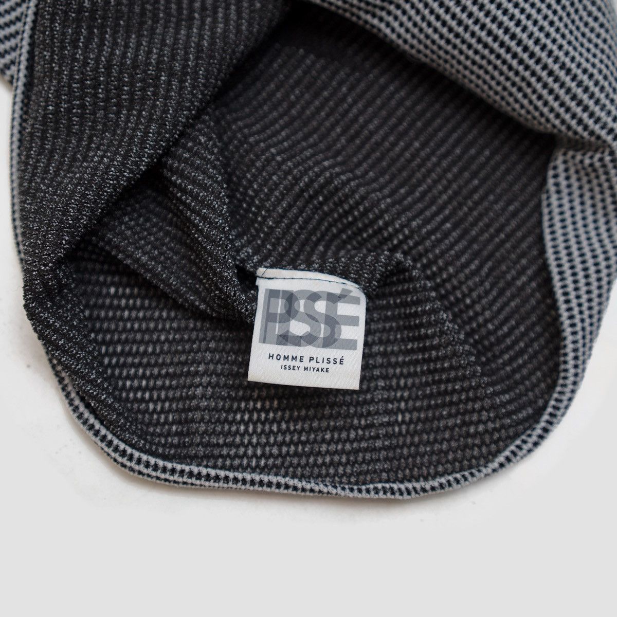 Homme Plisse Issey Miyake × Issey Miyake fall winter 2013 Anatomic Grey Top Size US S / EU 44-46 / 1 - 6 Thumbnail