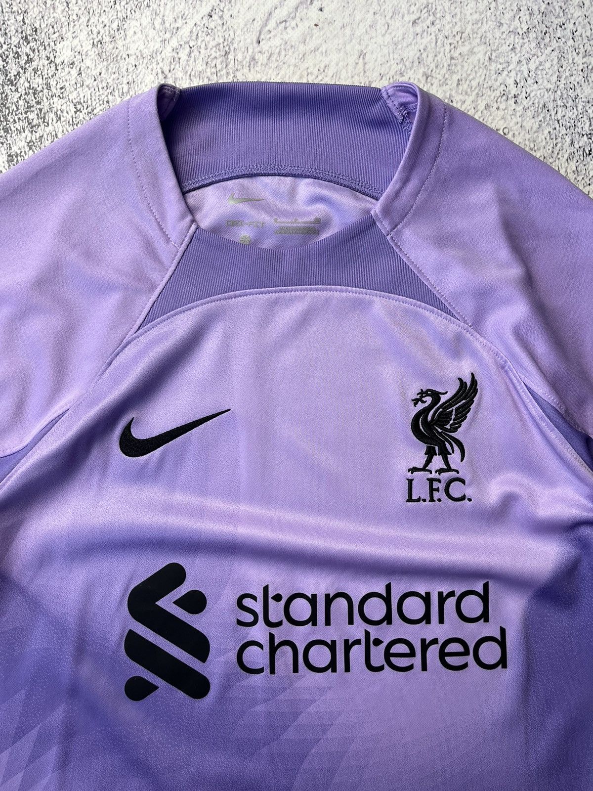 Vintage Nike Liverpool Set Goalkeeper Uniform 2022/23 Men's Size US M / EU 48-50 / 2 - 11 Thumbnail
