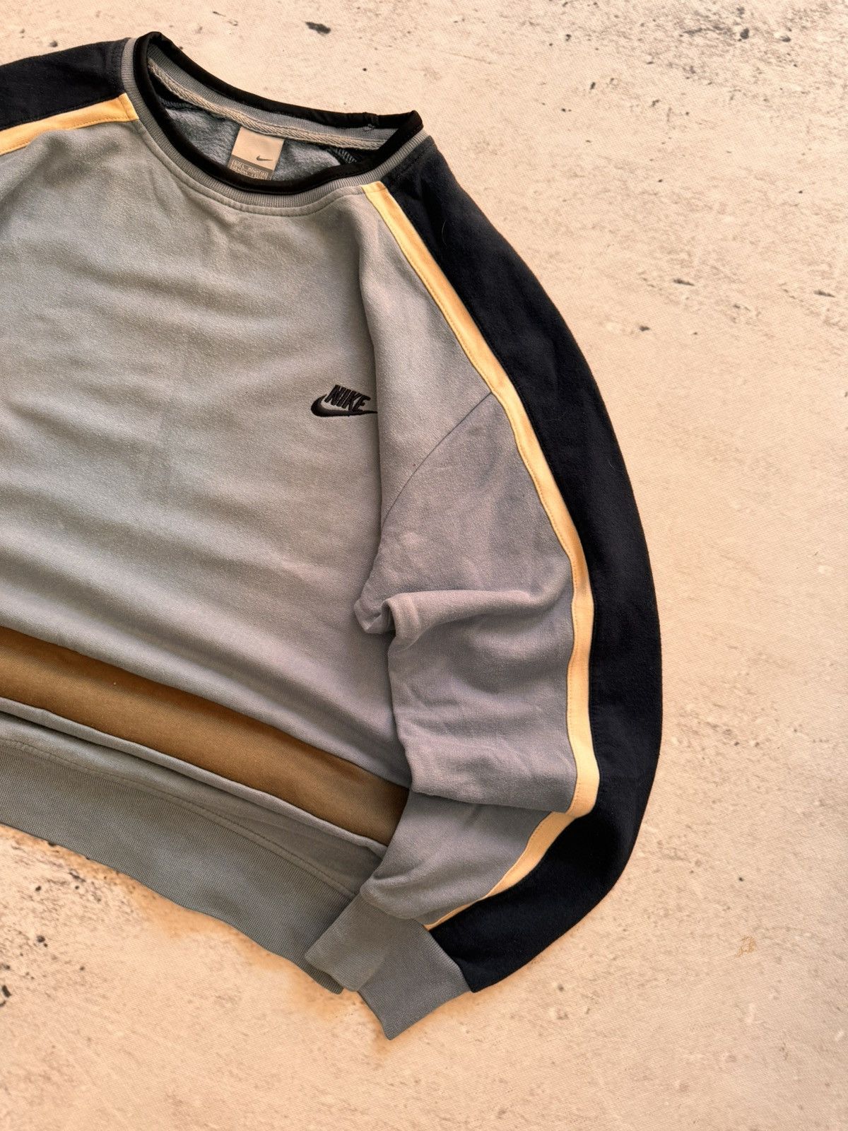 Nike × Vintage NIKE VINTAGE BASIC LOGO OVERSIZE BOXY SWEATSHIRT Size US L / EU 52-54 / 3 - 3 Thumbnail