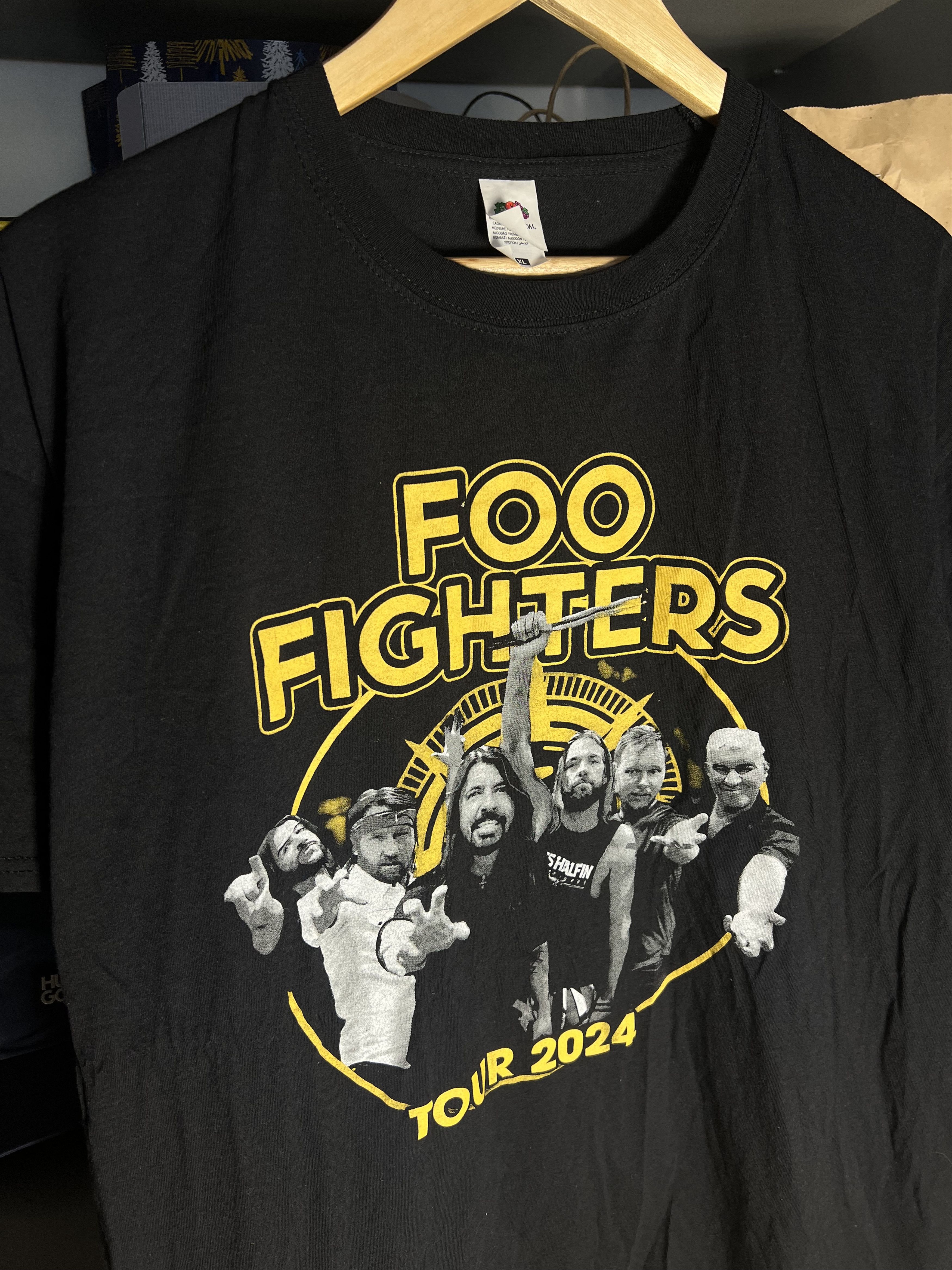 Band Tees Vintage Foo Fighters Rock Tour T-shirt Metal Punk Y2K 90s Size US XL / EU 56 / 4 - 2 Thumbnail