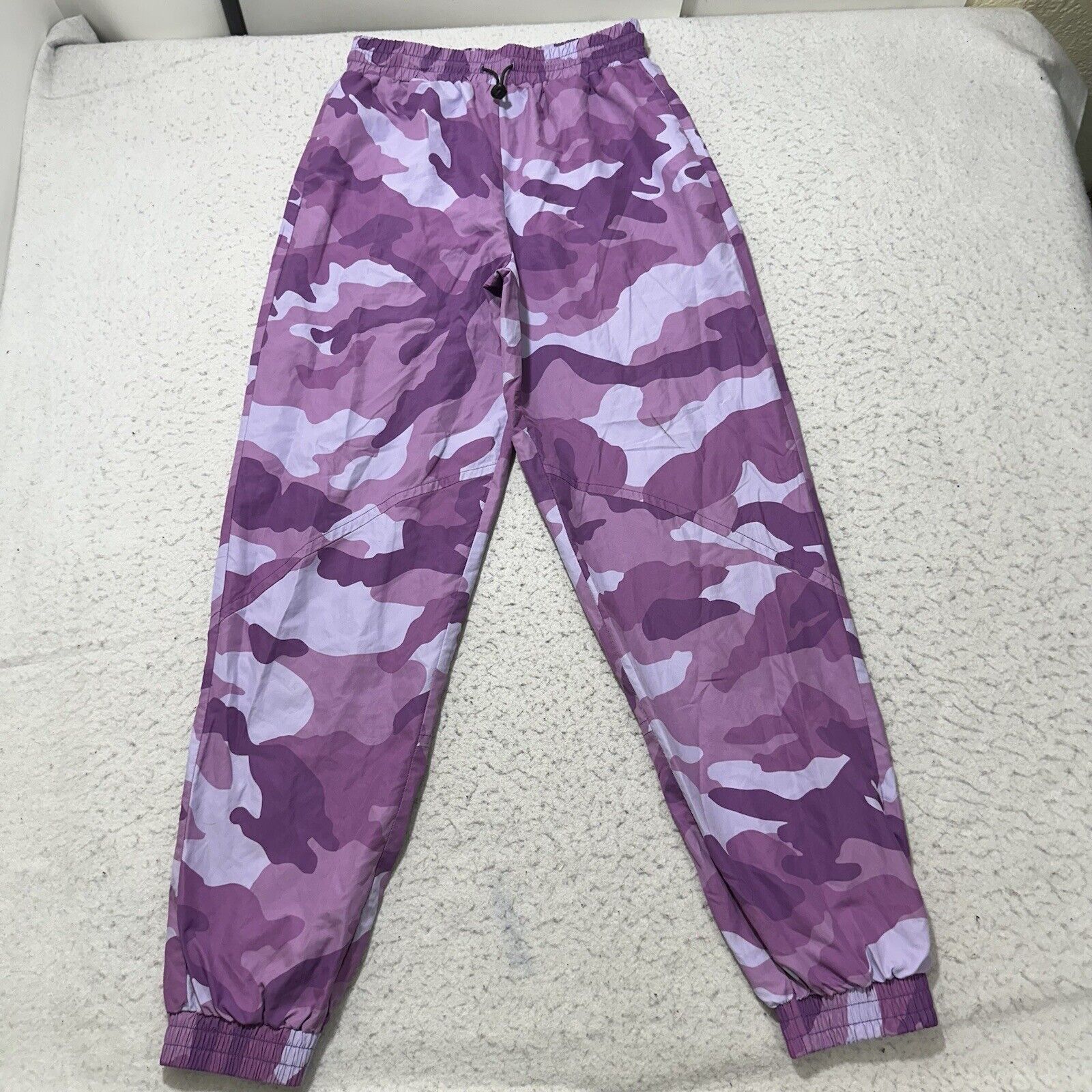 Forever 21 Forever 21 Small Windbreaker Pants Purple Camo Sweatpants Size 28" / US 6 / IT 42 - 1 Thumbnail