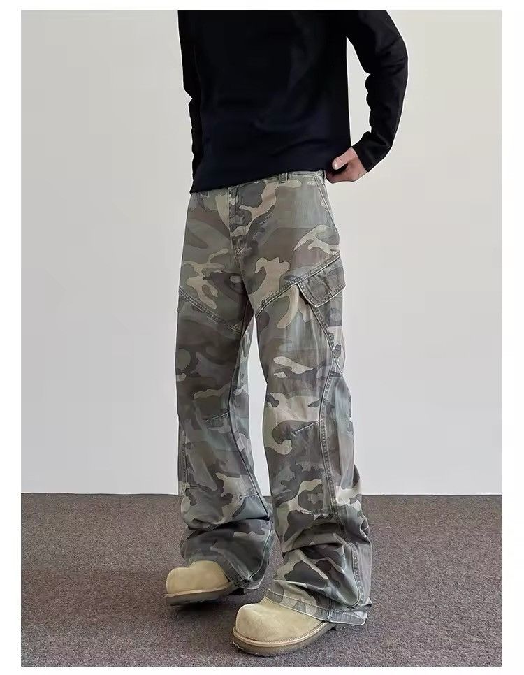 Vintage Baggy Cargo Camo Stacked Pants, Wide Leg Pants Size US 34 / EU 50 - 1 Thumbnail