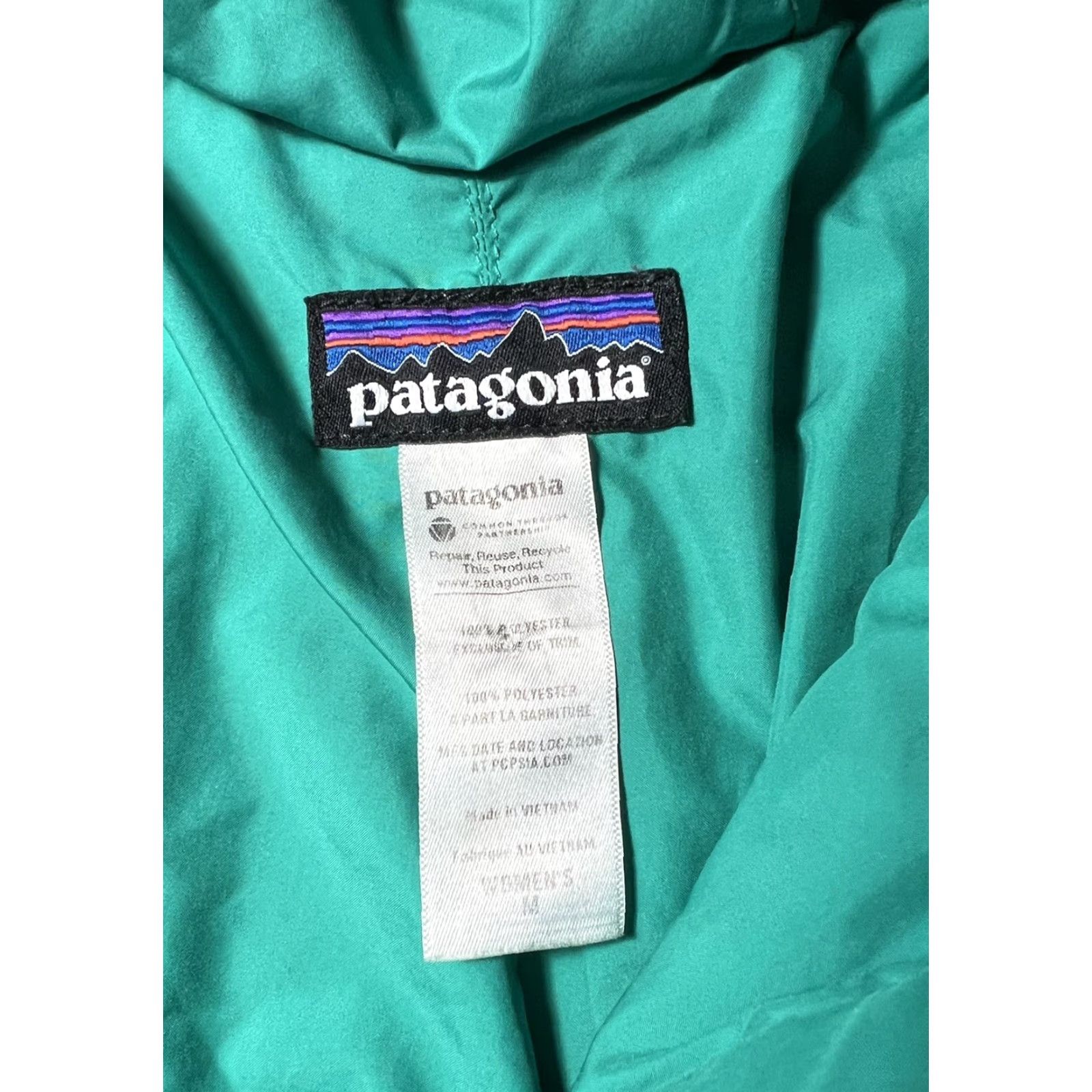Patagonia VINTAGE Patagonia Retro-X Deep Pile Hooded Fleece Jacket Hoodie Women M Purple Logo 20” armpit to armpit 25” length Size M / US 6-8 / IT 42-44 - 6 Thumbnail