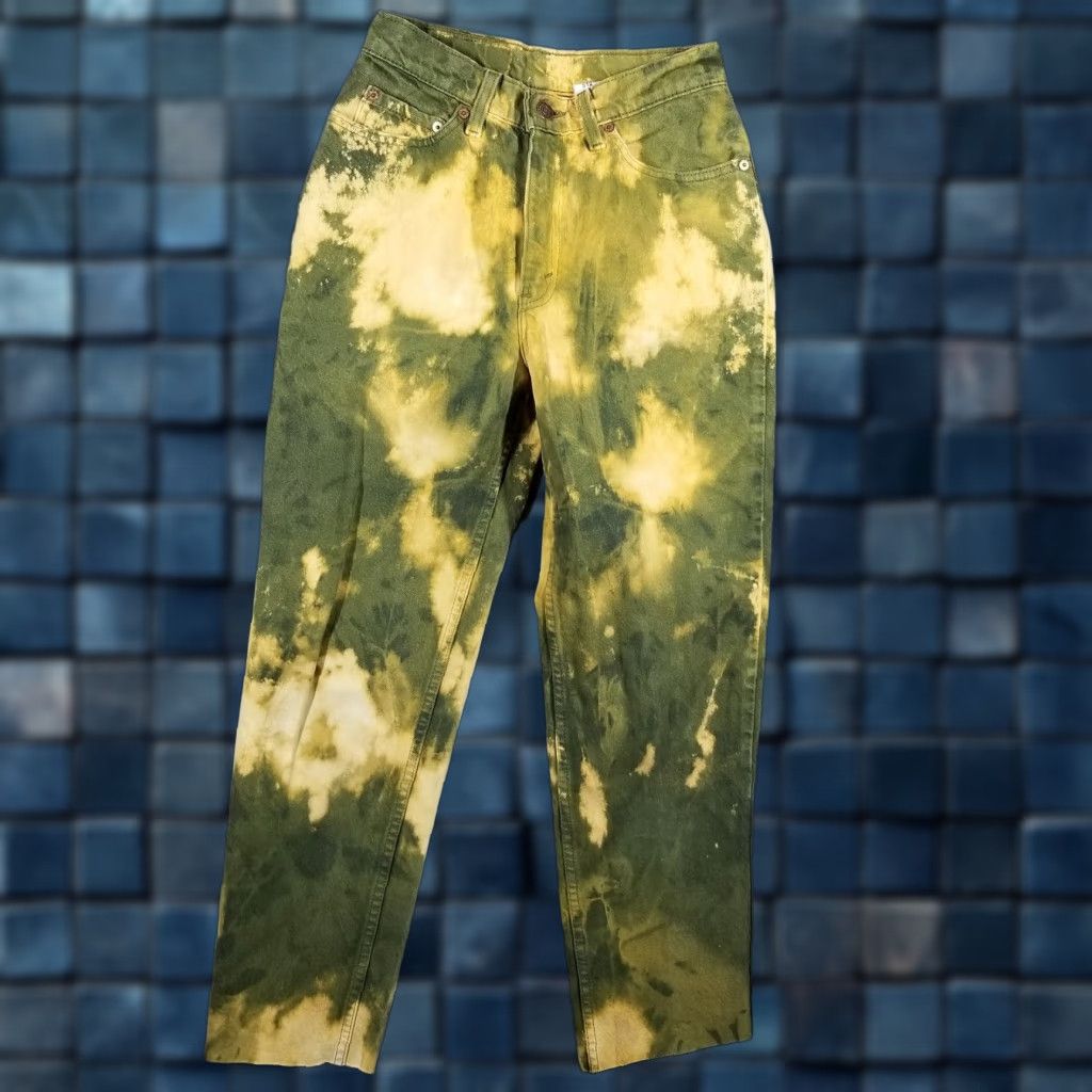 Levi's VINTAGE Levi's Jeans Womens Medium Slim Fit Tapered Leg Tie Dye 90s Denim Size 28" / US 6 / IT 42 - 1 Thumbnail