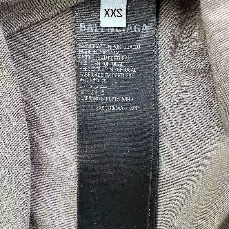 Balenciaga Balenciaga SS23 Hole Lettering Logo Aged T-Shirt Size US XXS / EU 40 - 4 Thumbnail