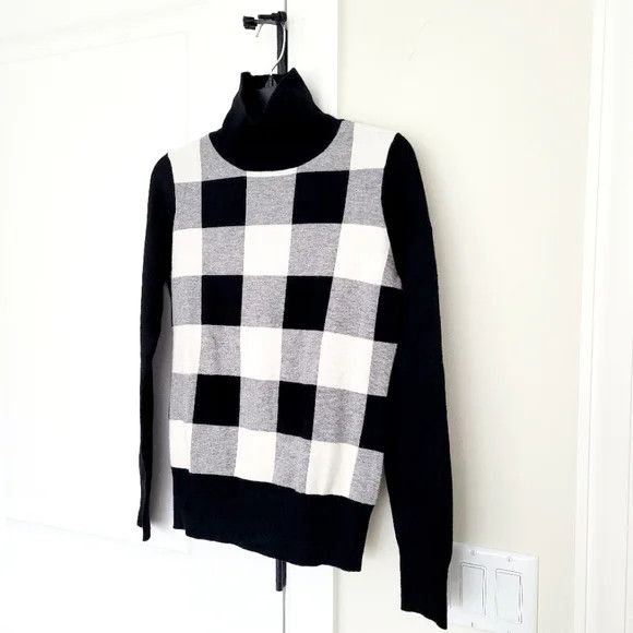Bloomingdale's C by Bloomingdale's B&W Checkered Cashmere/Wool Turtleneck Size S / US 4 / IT 40 - 6 Thumbnail