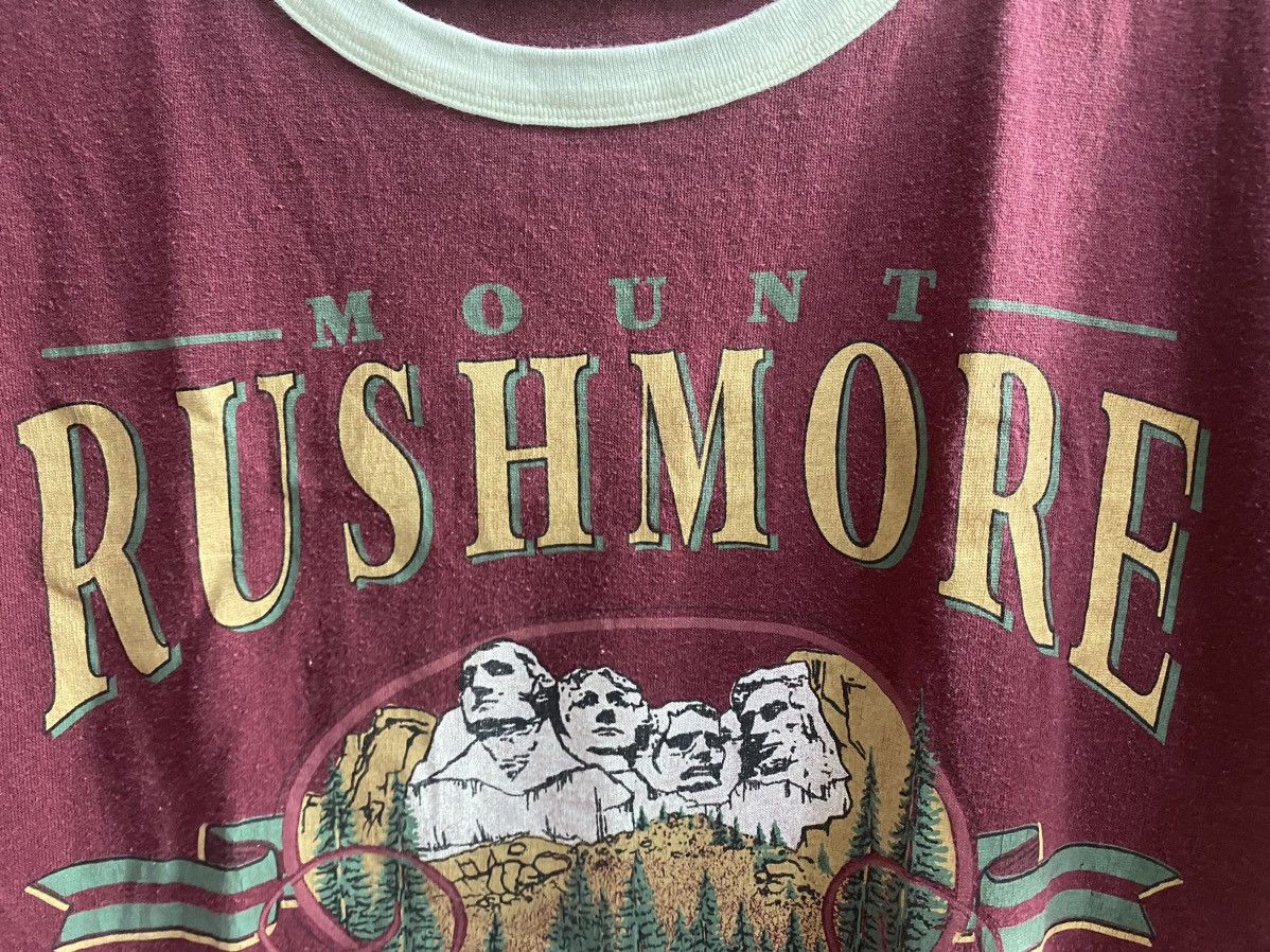 Vintage VINTAGE MOUNT RUSHMORE TSHIRT Size US S / EU 44-46 / 1 - 3 Thumbnail