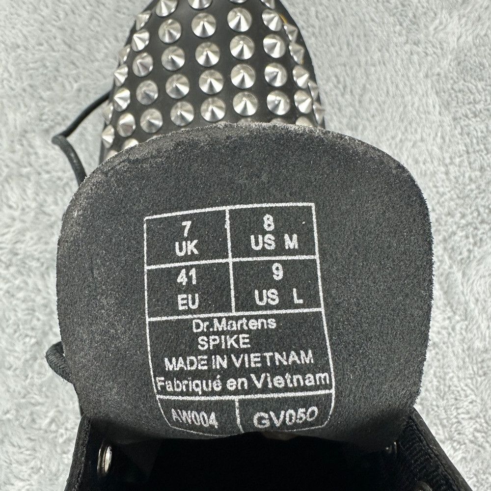 Dr. Martens Dr Martens NWT 1460 Spike Black Silver Combat Boots Size 8 Size US 8 / EU 41 - 2 Thumbnail