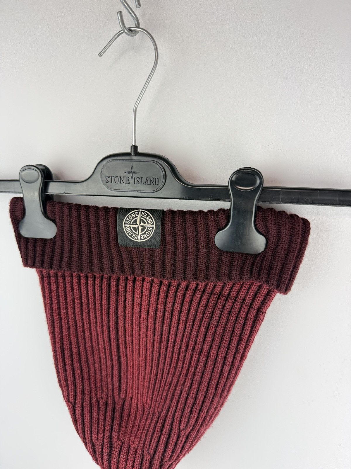 Stone Island Red & bordeaux Stone Island Two Tone Prototype beanie Size ONE SIZE - 2 Thumbnail