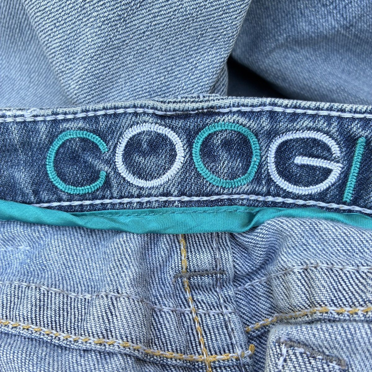 Coogi VTG Y2K COOGI Jeans Embroidered Pocket Denim Straight Leg Size 30" / US 8 / IT 44 - 8 Thumbnail