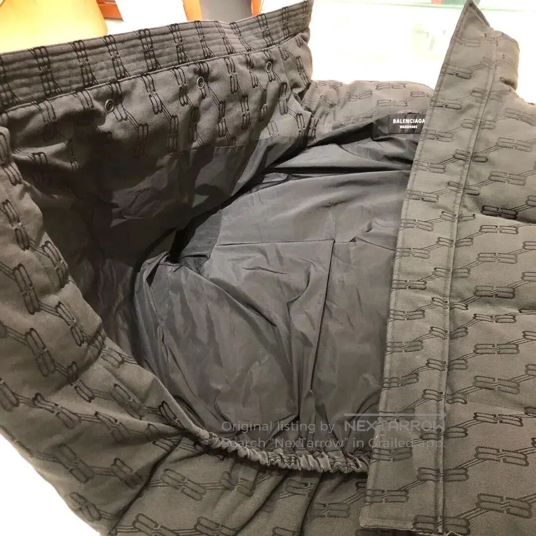 Balenciaga Balenciaga SS22 Logo Cotton Puffer Jacket. Size US L / EU 52-54 / 3 - 6 Thumbnail