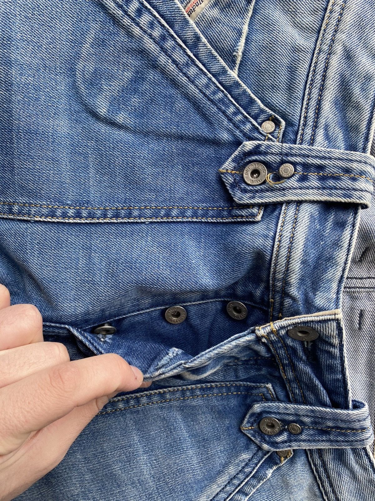 Diesel Diesel Vintage 90s Distressed Workwear Jeans Utility Denim Size US 30 / EU 46 - 4 Thumbnail
