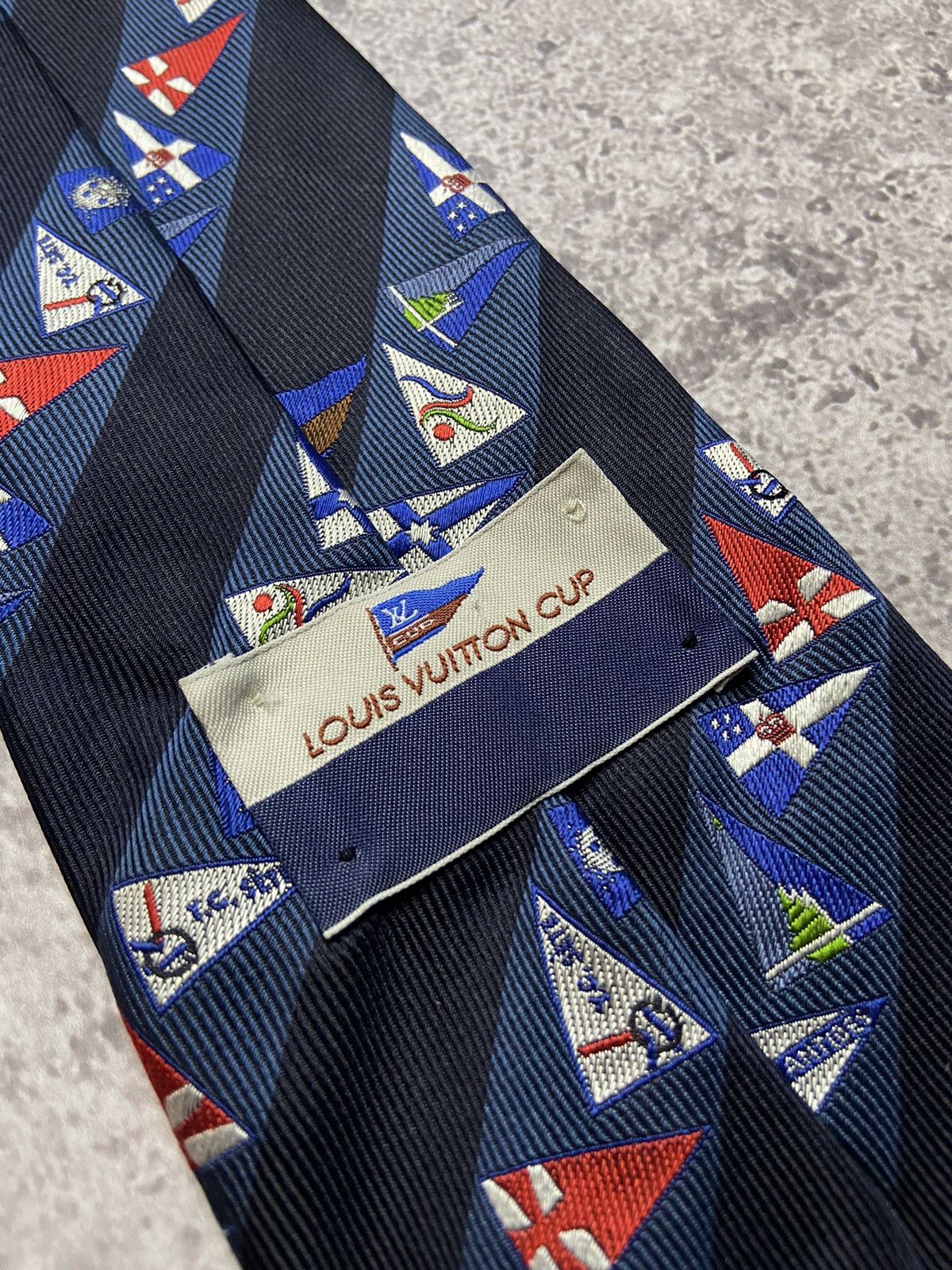 Louis Vuitton Vintage Louis Vuitton Cup Silk Tie Size ONE SIZE - 4 Thumbnail