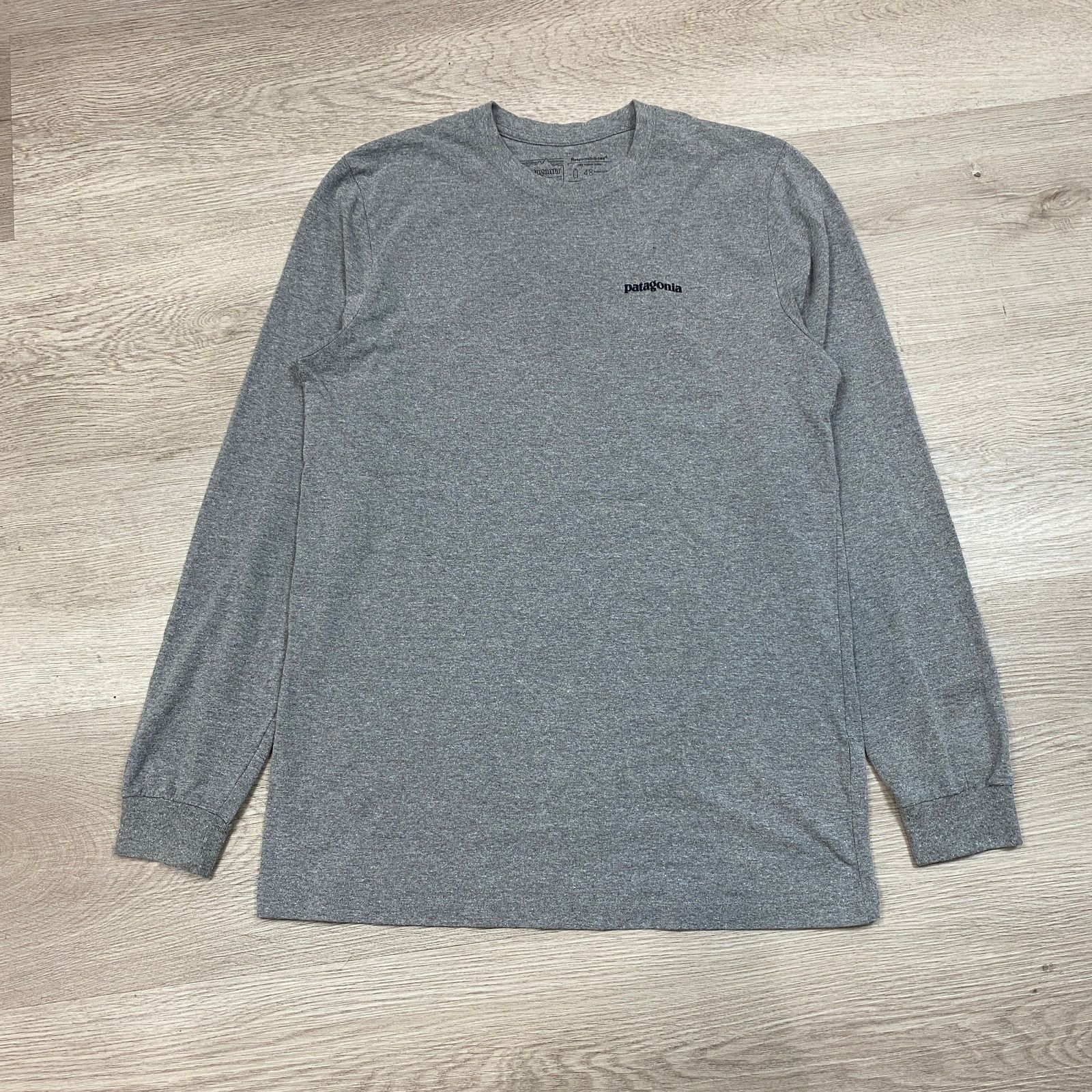 Patagonia Patagonia P-6 Logo Long Sleeve Responsibili-tee Shirt M Gorp Size US M / EU 48-50 / 2 - 2 Thumbnail