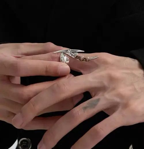 Jewelry Ishiyama x Yui Cyberpunk Alien Irregular Ring Size ONE SIZE - 3 Thumbnail