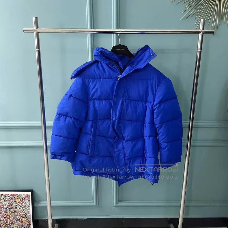 Balenciaga Balenciaga Electric blue down coat with back logo Size XXS / US 00 / IT 34 - 1 Thumbnail