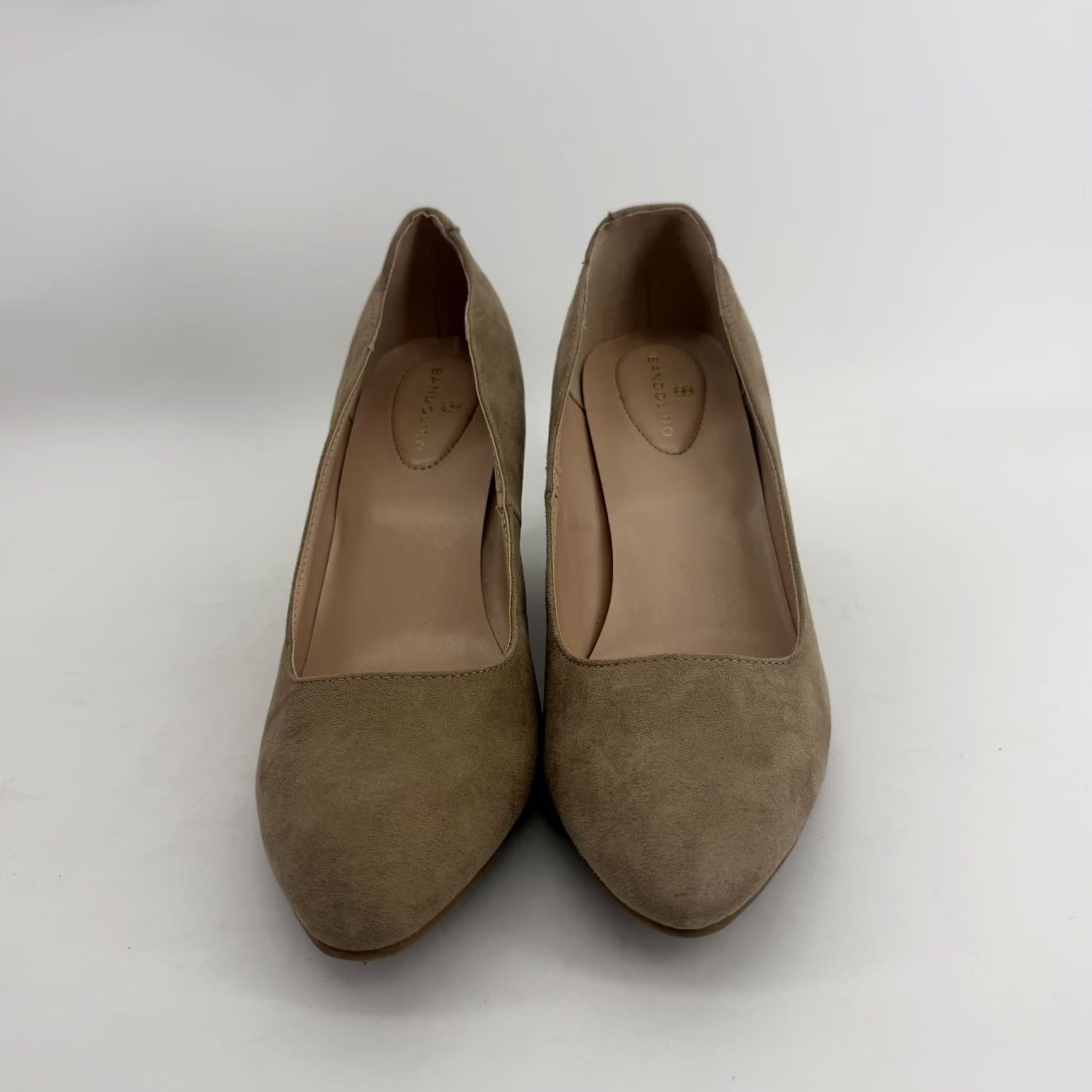 Vintage Bandolino Wedge Pumps 8.5M Tan Beige Faux Suede Pointed Toe Slip On Heel Pump Women Office Business Formal Workwear Size US 9 / IT 39 - 6 Thumbnail