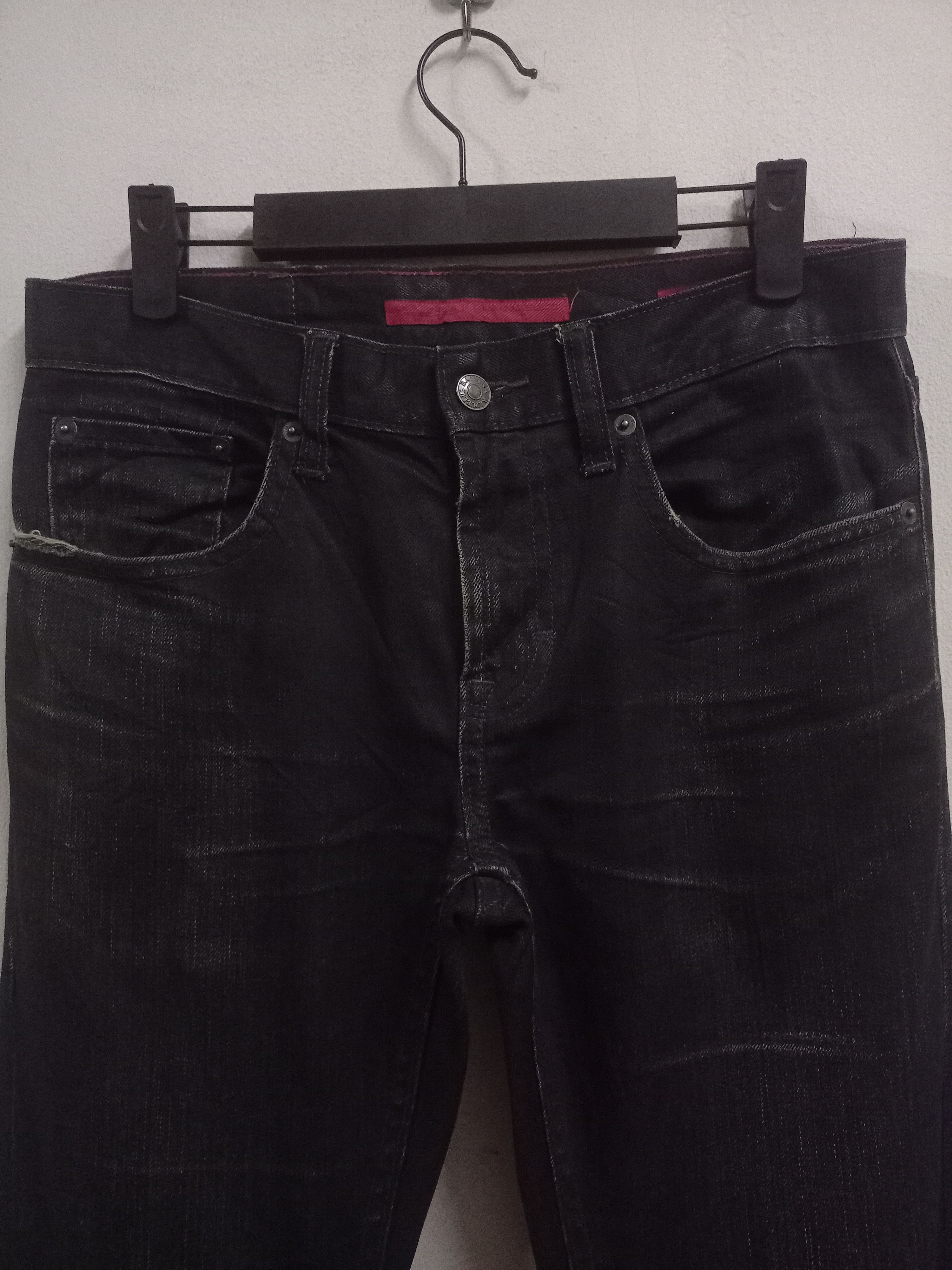 Banana Republic Vintage Banana Republic Black Mud Wash Distressed Jeans Size US 30 / EU 46 - 4 Thumbnail