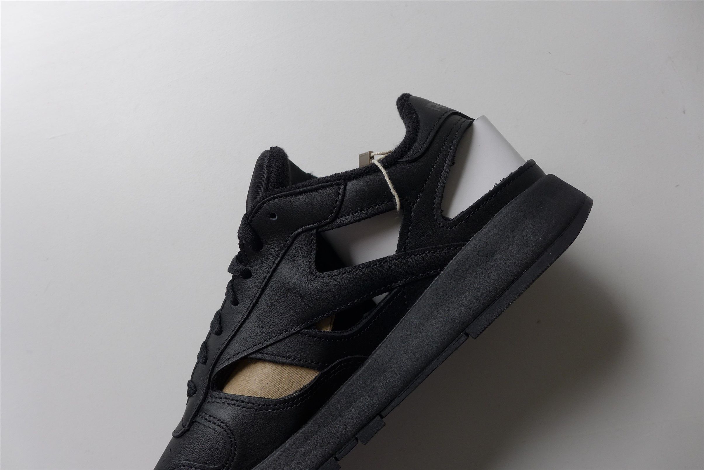Maison Margiela Magiela x Reebok Tabi Black Classic Leather DQ Sneakers Size US 12 / EU 45 - 10 Thumbnail