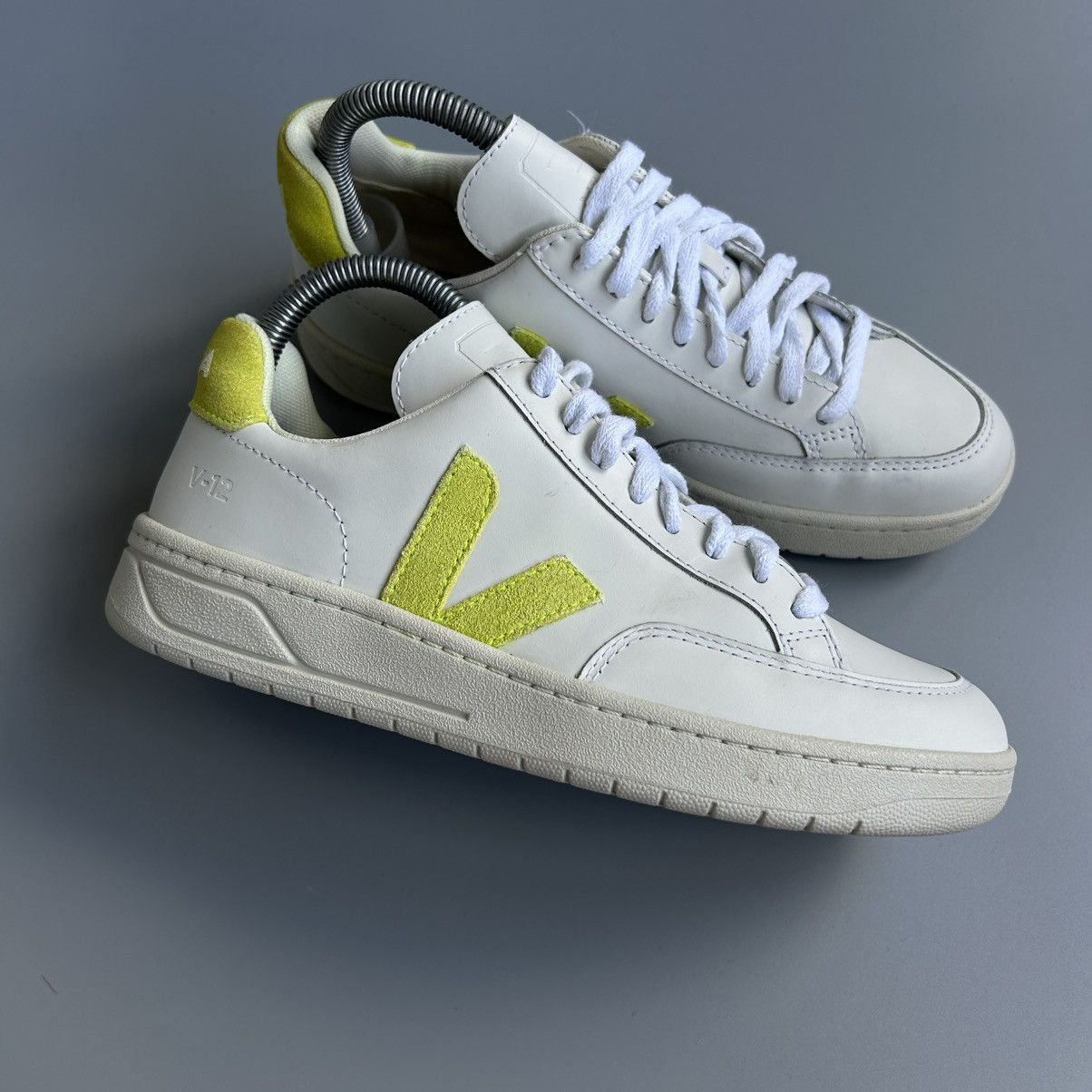 Veja Veja V-12 Leather Low Top Sneakers Shoes y2k premiata vibe Size US 6 / IT 36 - 4 Thumbnail