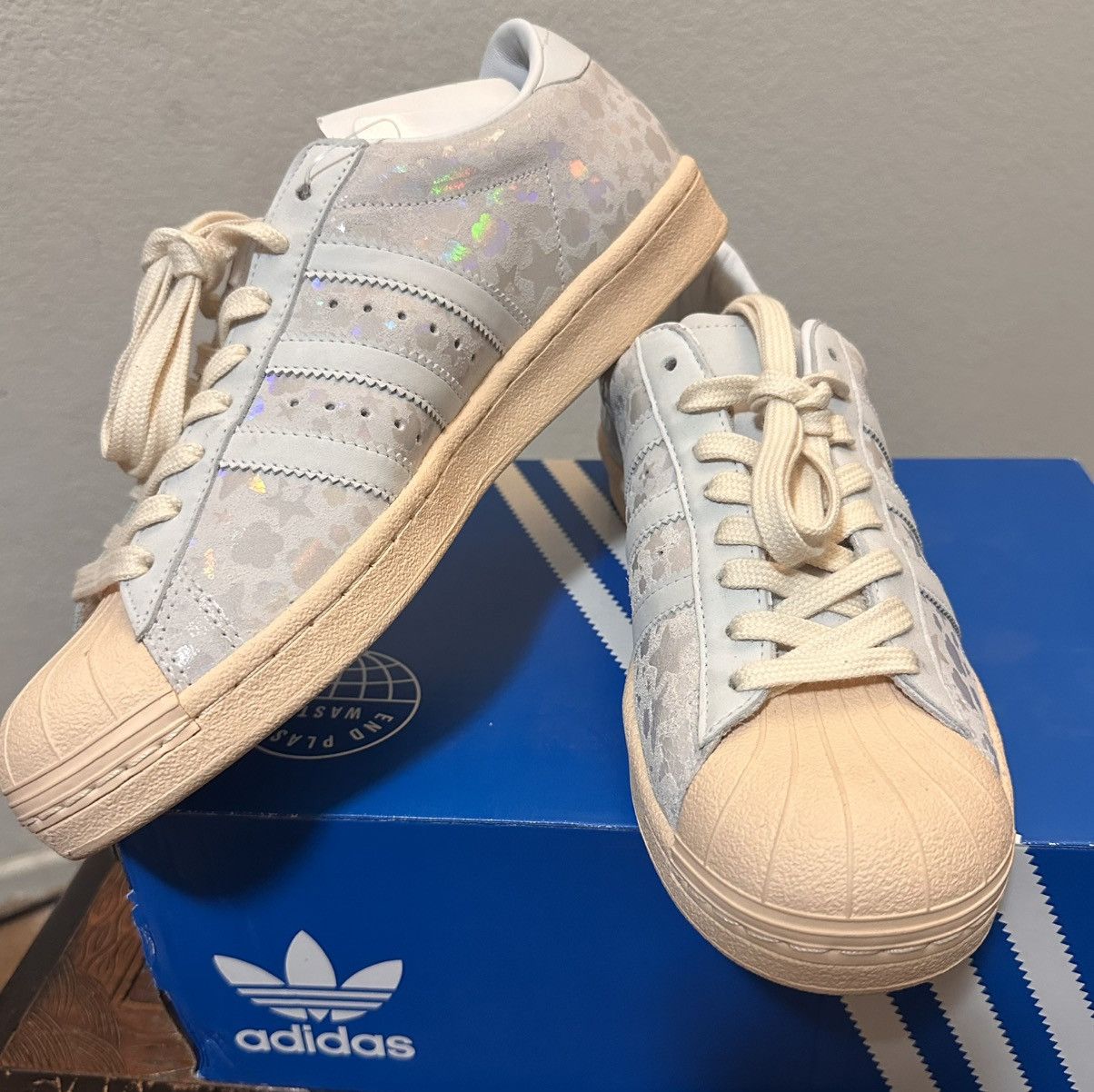 Adidas Adidas Superstar Vintage - White/Metallic Gold Size US 9.5 / EU 42-43 - 5 Thumbnail