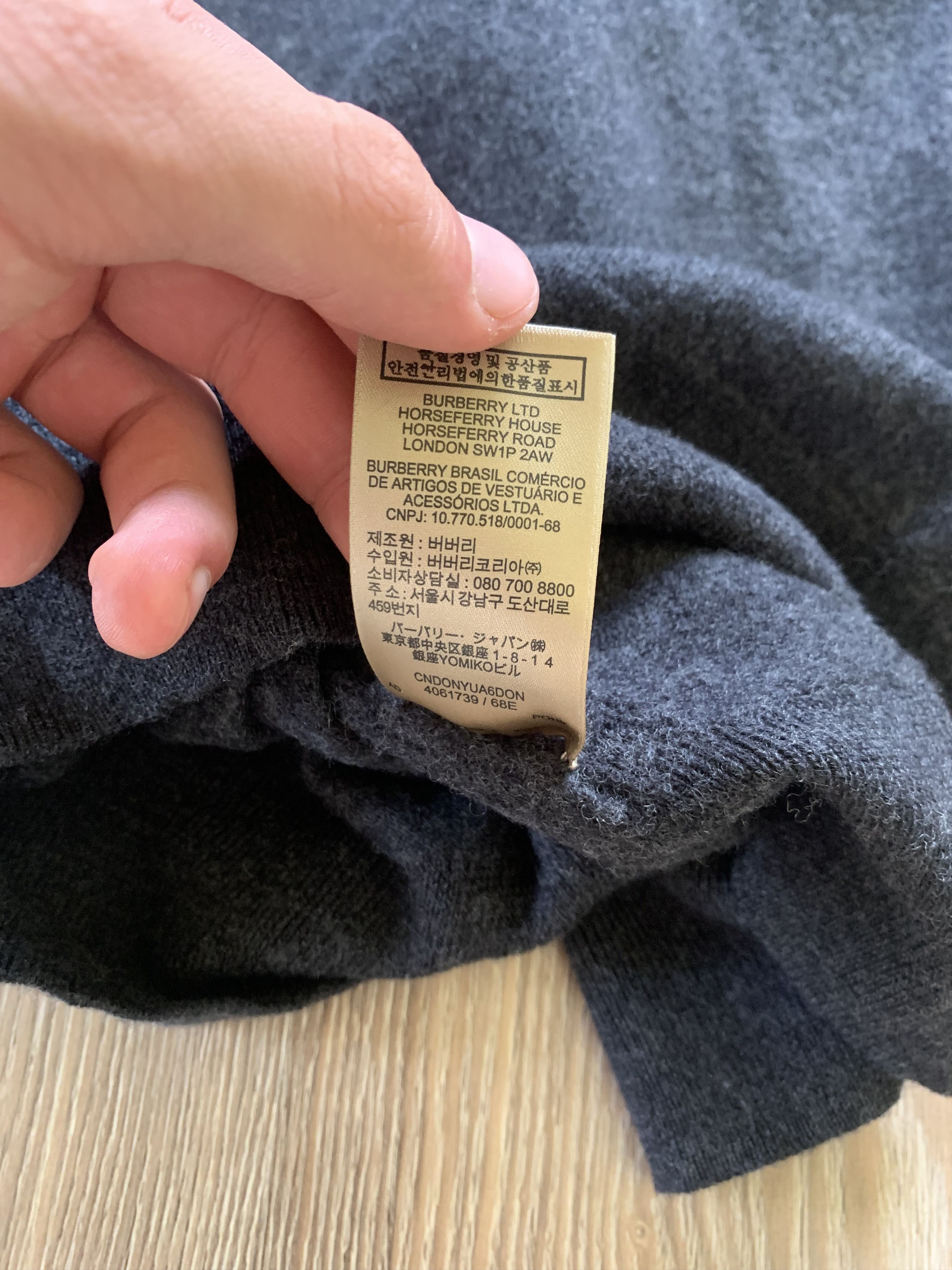 Burberry × Vintage Burberry Vintage Merino Wool Womens Sweater Size S / US 4 / IT 40 - 8 Thumbnail