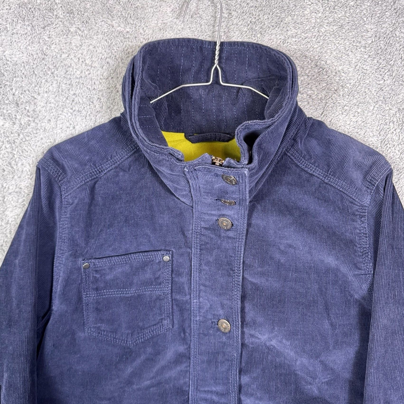Eddie Bauer VINTAGE Eddie Bauer Jacket Womens L Corduroy Trucker Y2K Chore Field Barn Cargo Jacket Size L / US 10 / IT 46 - 4 Thumbnail