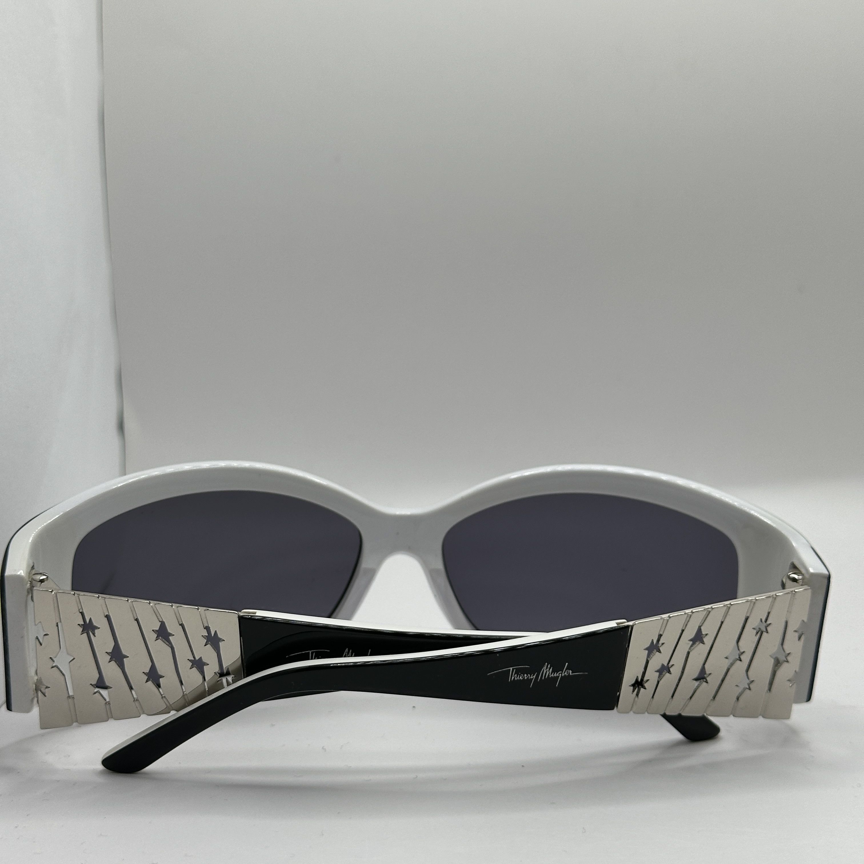 Thierry Mugler Vintage Avant Garde Thierry Mugler Stars Sunglasses Y2K Size ONE SIZE - 7 Thumbnail