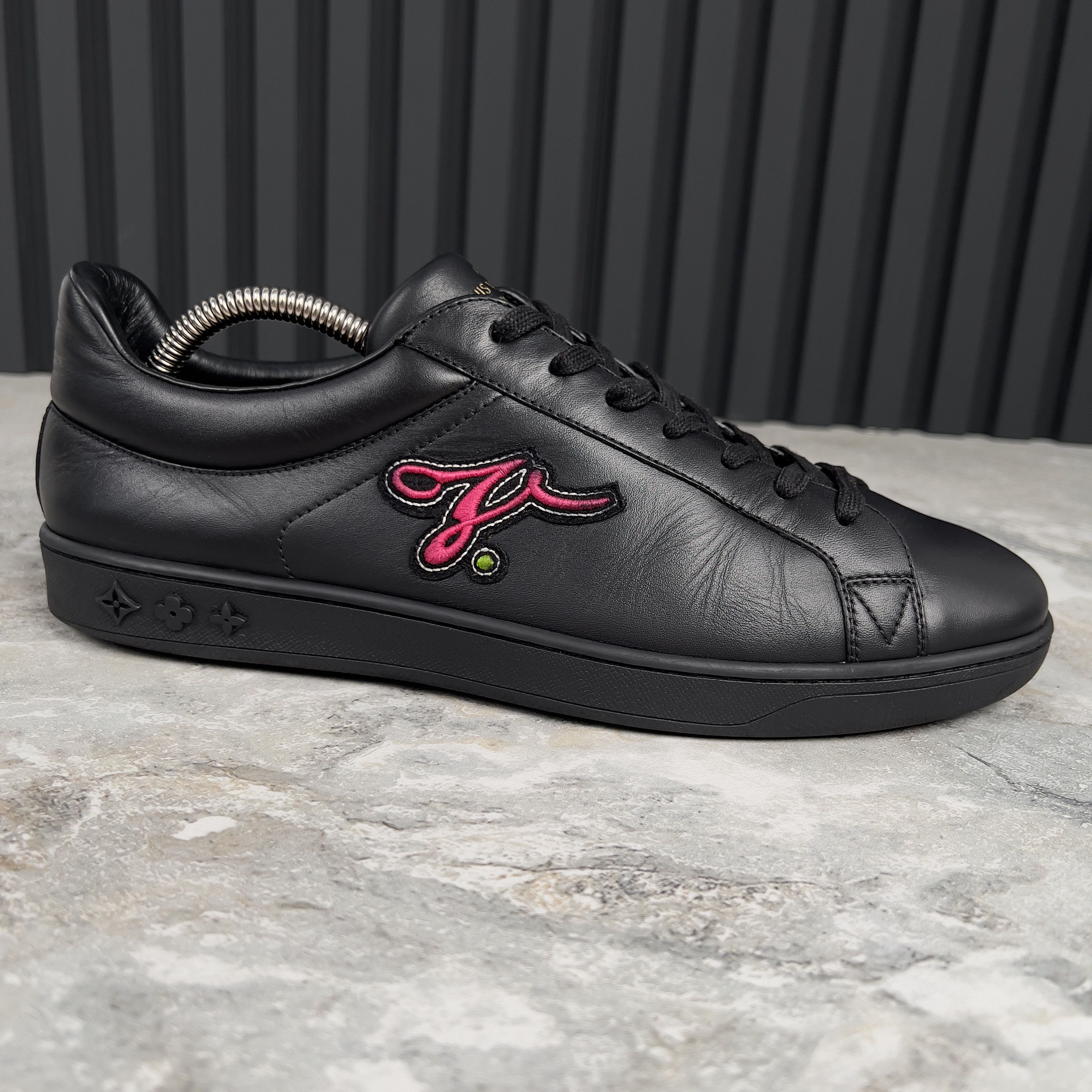 Louis Vuitton Louis Vuitton Luxembourg Sneaker Embroidered Leather Size US 8 / EU 41 - 4 Thumbnail